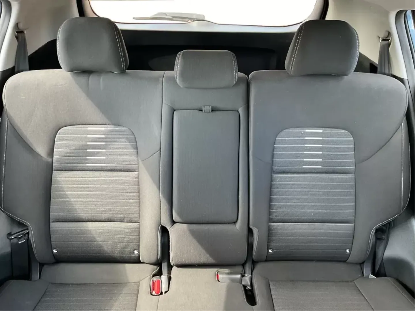 2017 Kia Sportage LX (KNDPM3ACXH7) with an Theta II 2.4L I-4 gasoline direct injection engine, located at 8750 N County Rd 25A, Piqua, OH, 45356, (937) 908-9800, 40.164391, -84.232513 - **Explore the Open Road in the 2017 Kia Sportage LX: Your Ideal Crossover for Every Adventure!**<br /> <br /> Are you ready to transform your daily commute or weekend getaway? The 2017 Kia Sportage LX, available now at Advantage Car and Credit in Fairborn, OH, is not just a vehicle; it's your ticket - Photo#13