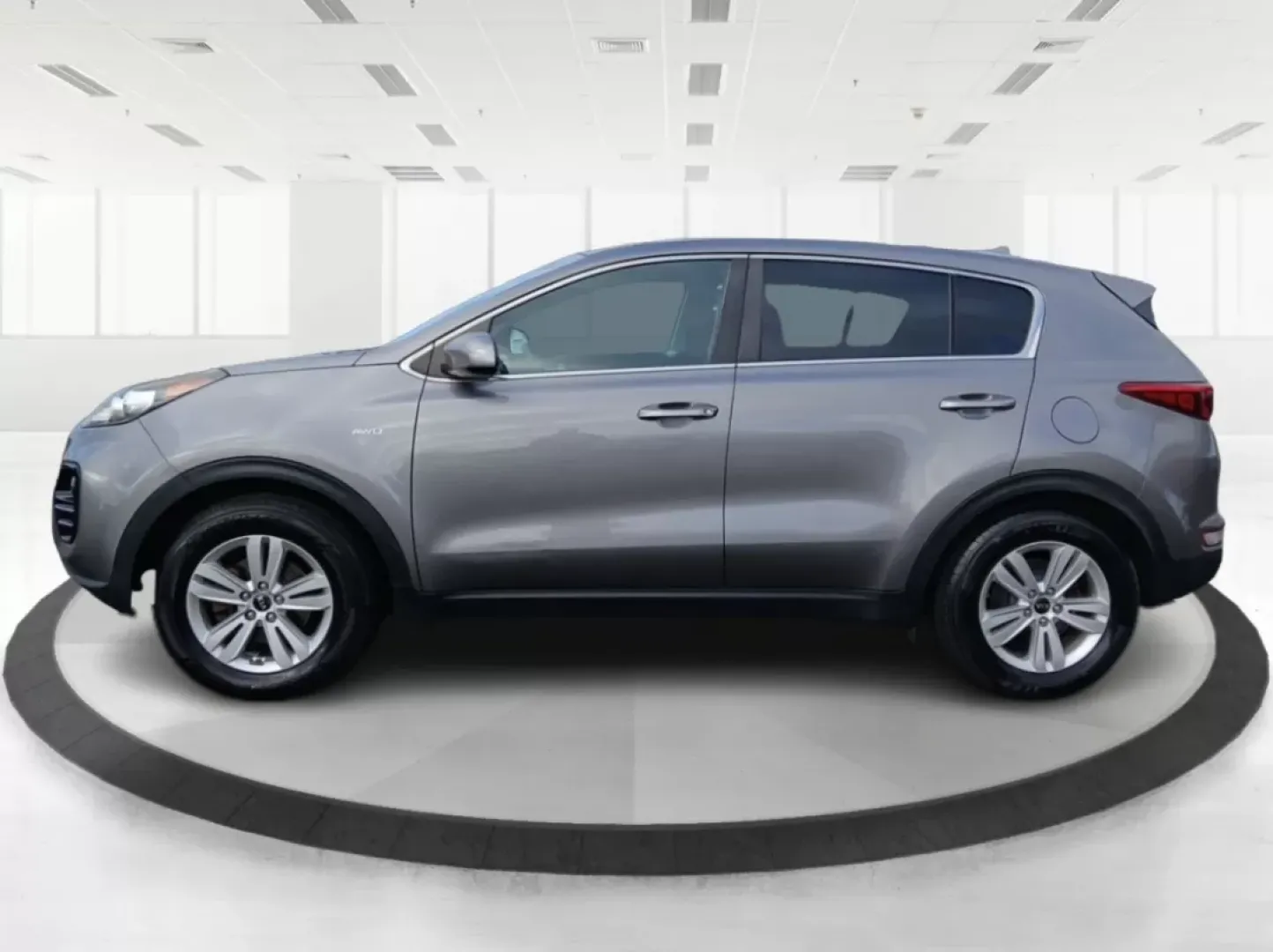 2017 Kia Sportage LX AWD (KNDPMCAC3H7) with an 2.4L V6 DOHC 24V engine, 6-Speed Automatic transmission, located at 1230 East Main St, Xenia, OH, 45385, (937) 908-9800, 39.688026, -83.910172 - Are you ready to elevate your driving experience? Whether you're navigating through busy city streets, embarking on weekend adventures, or simply commuting to work, the 2017 Kia Sportage LX AWD is the perfect companion for your lifestyle. This versatile crossover offers a blend of comfort, performan - Photo#5