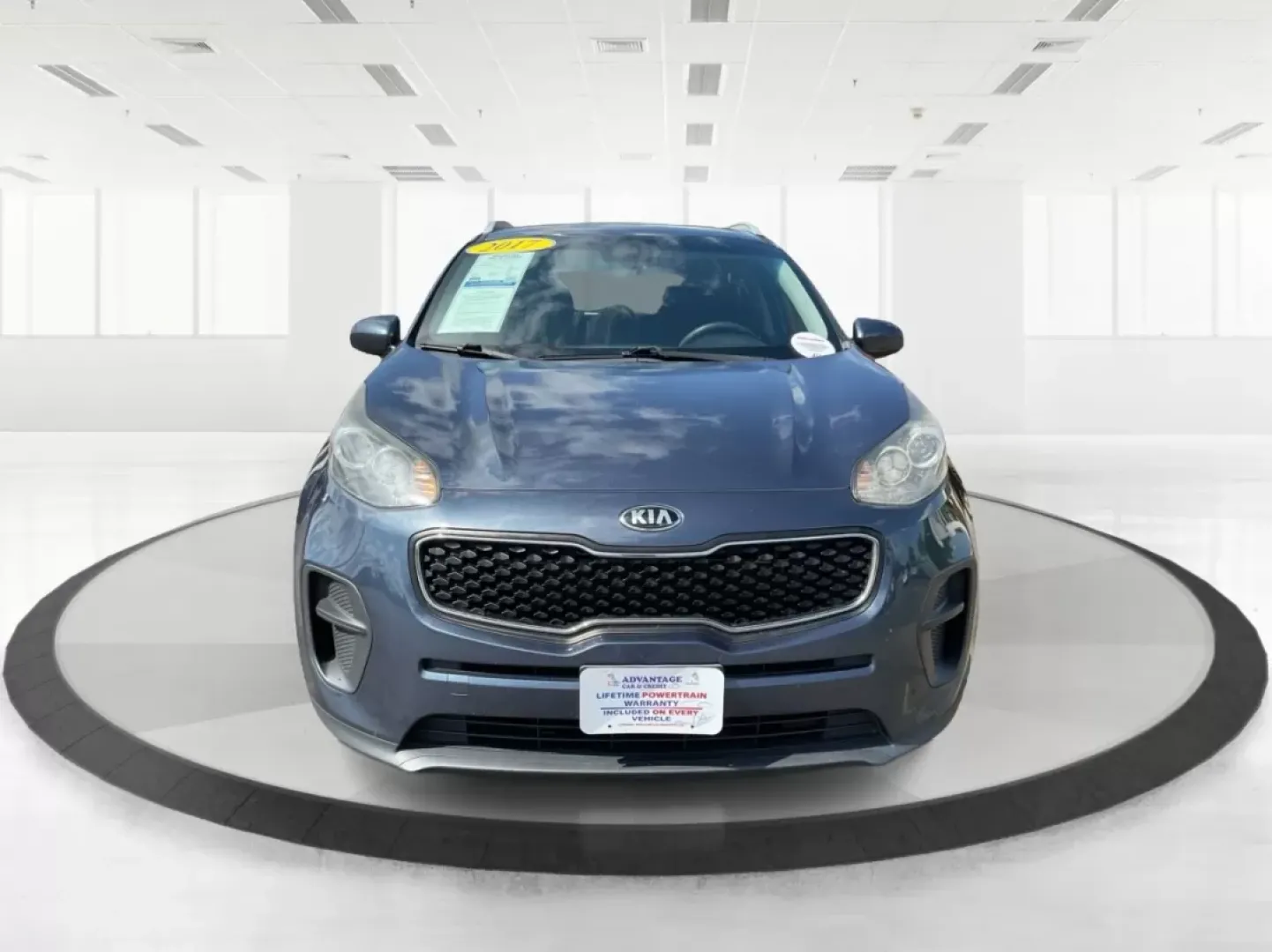 2017 Kia Sportage LX (KNDPM3ACXH7) with an Theta II 2.4L I-4 gasoline direct injection engine, located at 8750 N County Rd 25A, Piqua, OH, 45356, (937) 908-9800, 40.164391, -84.232513 - **Discover Your Next Adventure with the 2017 Kia Sportage LX at Advantage Car and Credit!** <br /> <br /> Are you ready to elevate your driving experience? Look no further! This stunning 2017 Kia Sportage LX in Pacific Blue is perfect for anyone who craves both style and functionality. Whether you'r - Photo#7
