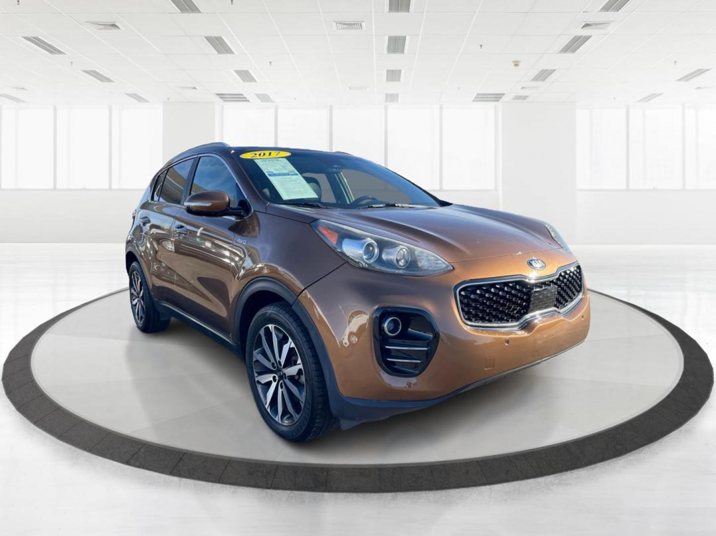 2017 Kia Sportage EX (KNDPNCAC2H7) with an Theta II 2.4L I-4 gasoline direct injection engine, located at 1230 East Main St, Xenia, OH, 45385, (937) 908-9800, 39.688026, -83.910172 - 2017 Kia Sportage EX - Photo#0