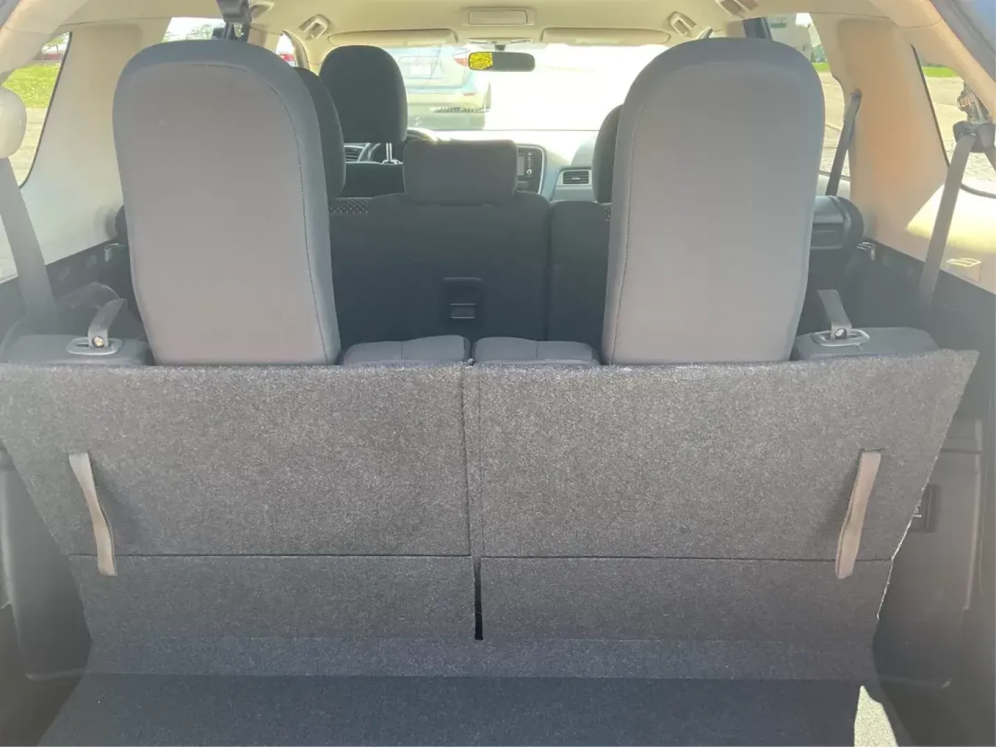 2017 Mitsubishi Outlander ES (JA4AD2A34HZ) with an 2.4L I-4 variable valve control engine, located at 1230 East Main St, Xenia, OH, 45385, (937) 908-9800, 39.688026, -83.910172 - **Adventure Awaits with the 2017 Mitsubishi Outlander ES Your Ideal Family SUV!**<br /> <br /> Are you on the hunt for a versatile and reliable SUV that can handle your growing family's needs while also being budget-friendly? Look no further! At Advantage Car and Credit in Fairborn, OH, we present - Photo#11