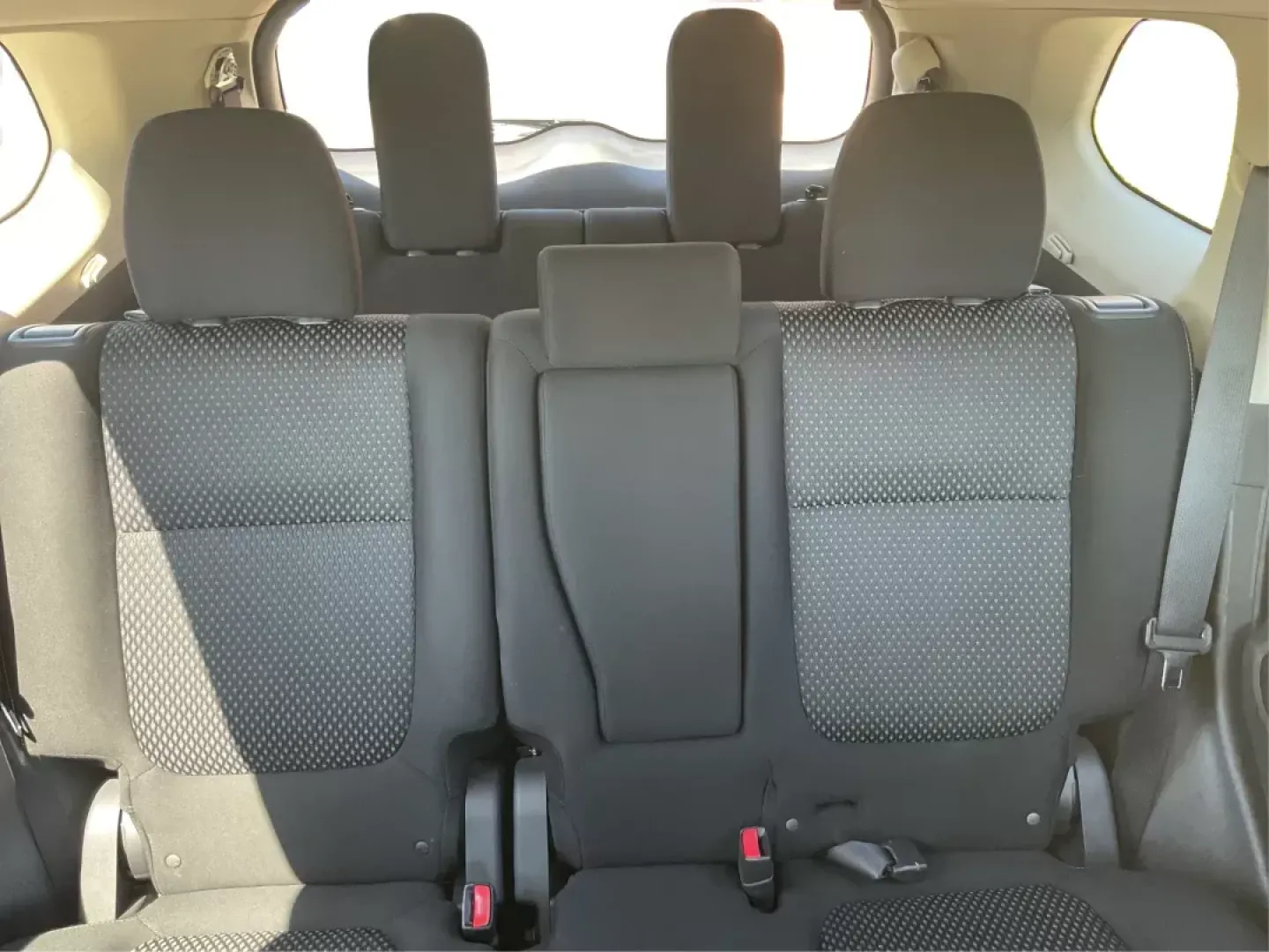 2017 Mitsubishi Outlander ES (JA4AD2A34HZ) with an 2.4L I-4 variable valve control engine, located at 1230 East Main St, Xenia, OH, 45385, (937) 908-9800, 39.688026, -83.910172 - **Adventure Awaits with the 2017 Mitsubishi Outlander ES Your Ideal Family SUV!**<br /> <br /> Are you on the hunt for a versatile and reliable SUV that can handle your growing family's needs while also being budget-friendly? Look no further! At Advantage Car and Credit in Fairborn, OH, we present - Photo#13