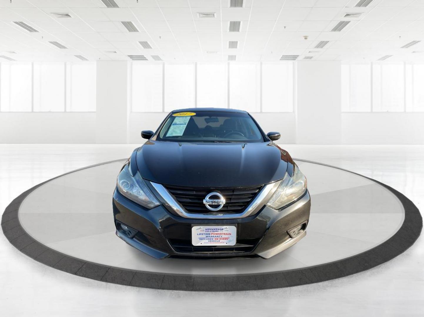 2017 Nissan Altima 2.5 SR (1N4AL3AP8HC) with an Other engine, located at 1951 S Dayton Lakeview Rd., New Carlisle, OH, 45344, (937) 908-9800, 39.890999, -84.050255 - 2017 Nissan Altima 2.5 SR - Photo#6