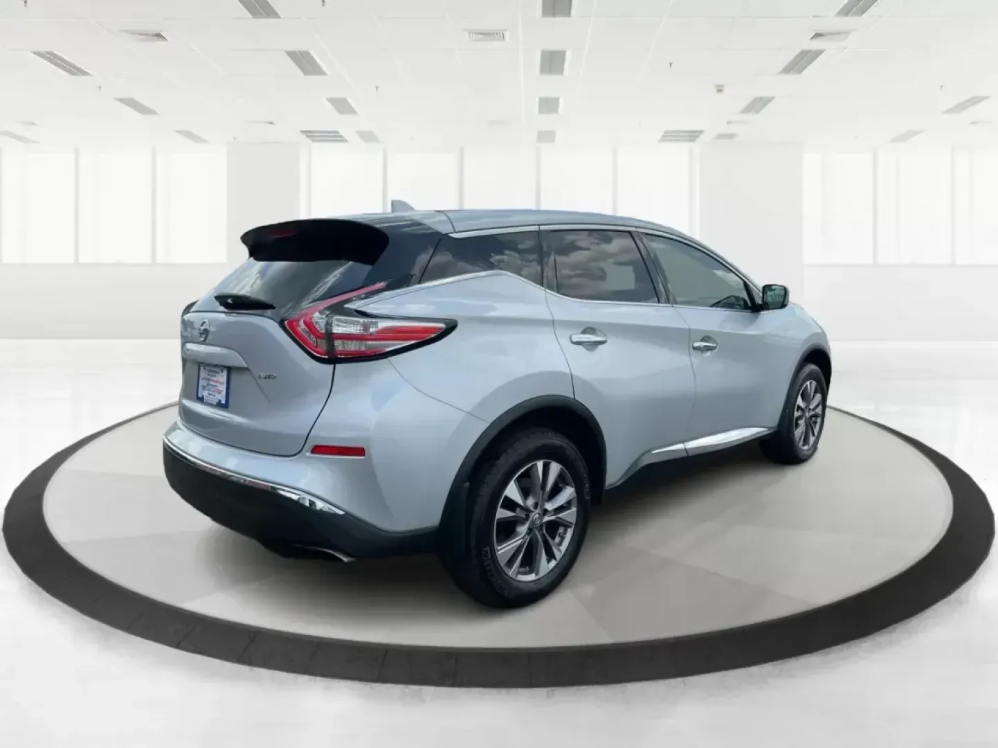 2017 Nissan Murano S AWD (5N1AZ2MH6HN) with an 3.5L V6 DOHC 24V engine, Continuously Variable Transmission transmission, located at 1184 Kauffman Ave, Fairborn, OH, 45324, (937) 908-9800, 39.807072, -84.030914 - **Discover Your Adventure with the 2017 Nissan Murano S AWD at Advantage Car and Credit!**<br /> <br /> Are you ready to upgrade your driving experience? If you're searching for a versatile SUV that blends style, comfort, and capability, look no further than our stunning 2017 Nissan Murano S AWD, av - Photo#2