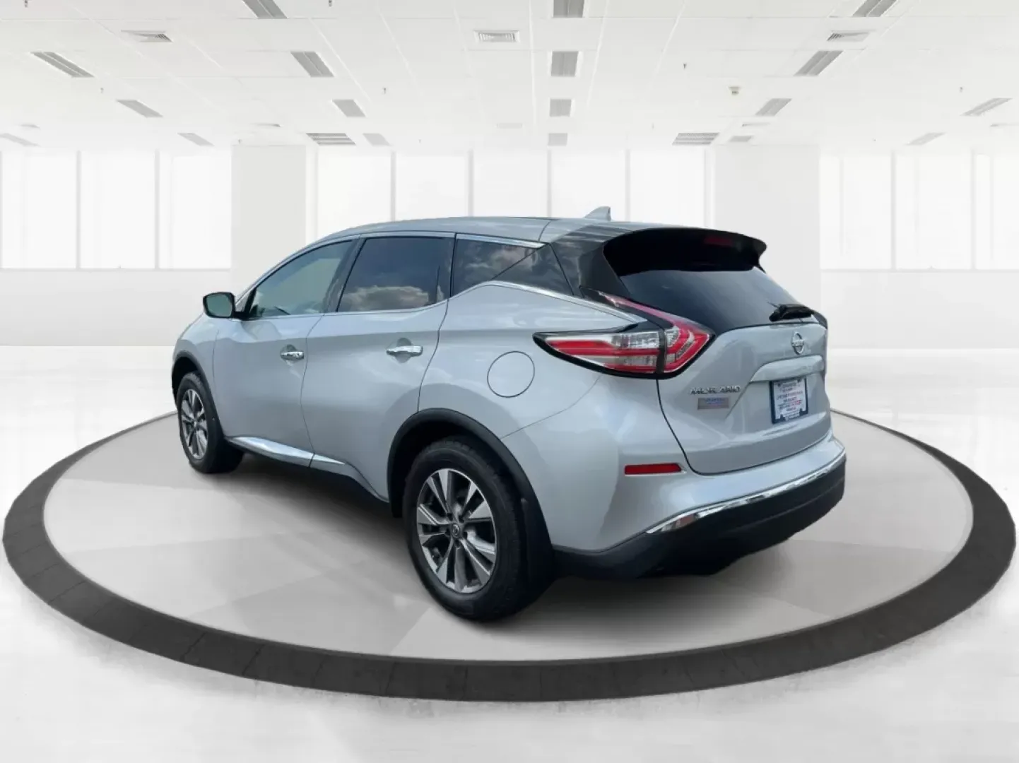 2017 Nissan Murano S AWD (5N1AZ2MH6HN) with an 3.5L V6 DOHC 24V engine, Continuously Variable Transmission transmission, located at 1184 Kauffman Ave, Fairborn, OH, 45324, (937) 908-9800, 39.807072, -84.030914 - **Adventure-Ready: 2017 Nissan Murano S AWD at Advantage Car and Credit in Fairborn, OH**<br /> <br /> Are you ready to elevate your lifestyle with a vehicle that perfectly blends comfort, safety, and versatility? Look no further than this stunning 2017 Nissan Murano S AWD, available now at Advantag - Photo#4