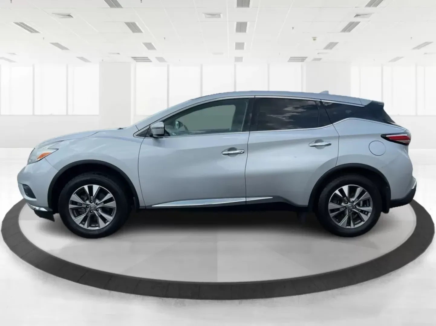 2017 Nissan Murano S AWD (5N1AZ2MH6HN) with an 3.5L V6 DOHC 24V engine, Continuously Variable Transmission transmission, located at 1184 Kauffman Ave, Fairborn, OH, 45324, (937) 908-9800, 39.807072, -84.030914 - **Adventure-Ready: 2017 Nissan Murano S AWD at Advantage Car and Credit in Fairborn, OH**<br /> <br /> Are you ready to elevate your lifestyle with a vehicle that perfectly blends comfort, safety, and versatility? Look no further than this stunning 2017 Nissan Murano S AWD, available now at Advantag - Photo#5