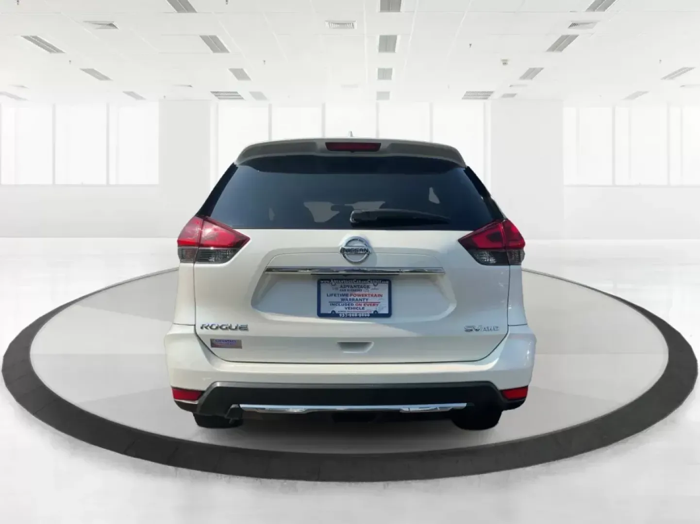 2017 Nissan Rogue SV (5N1AT2MV3HC) with an 2.5L I-4 DOHC engine, located at 1099 N County Rd 25A, Troy, OH, 45373, (937) 908-9800, 40.057079, -84.212883 - 2017 Nissan Rogue SV - Photo#3