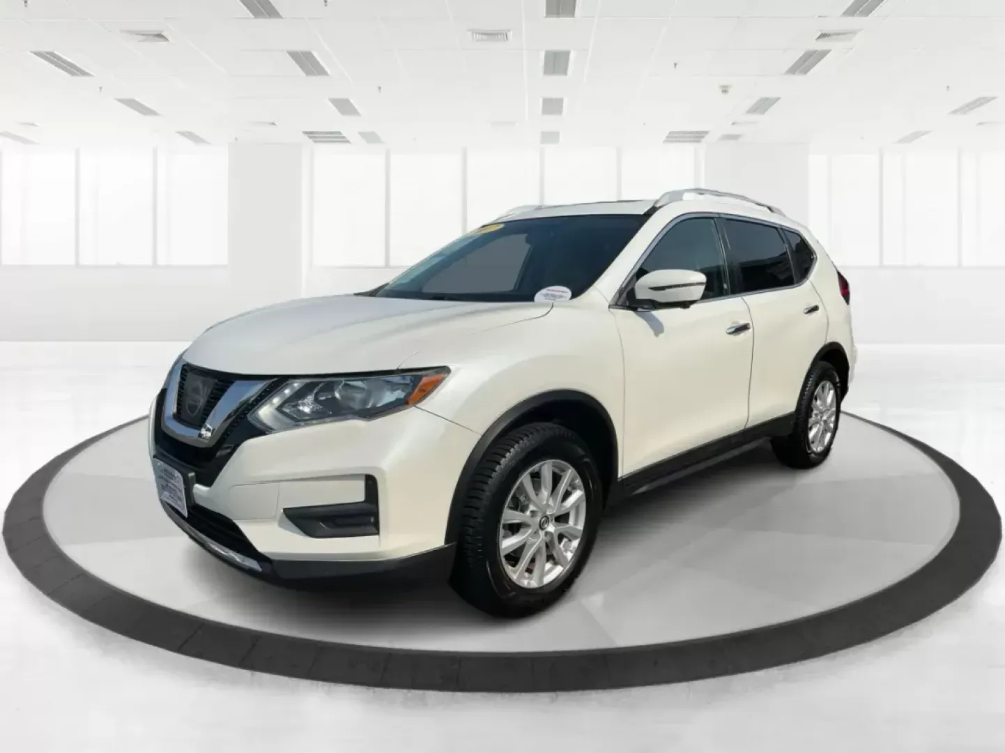 2017 Nissan Rogue SV (5N1AT2MV3HC) with an 2.5L I-4 DOHC engine, located at 1099 N County Rd 25A, Troy, OH, 45373, (937) 908-9800, 40.057079, -84.212883 - 2017 Nissan Rogue SV - Photo#7