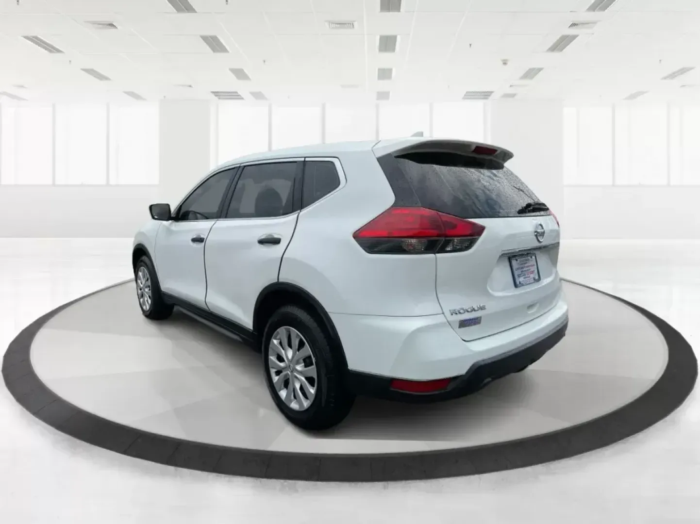 2017 Nissan Rogue S (KNMAT2MV0HP) with an 2.5L I-4 DOHC engine, located at 8750 N County Rd 25A, Piqua, OH, 45356, (937) 908-9800, 40.164391, -84.232513 - **Adventure Awaits: Explore the 2017 Nissan Rogue at Advantage Car and Credit!**<br /> <br /> Are you ready to embark on your next family road trip or weekend adventure? The 2017 Nissan Rogue is the perfect companion for those who value versatility, comfort, and reliability. Whether you're navigatin - Photo#4