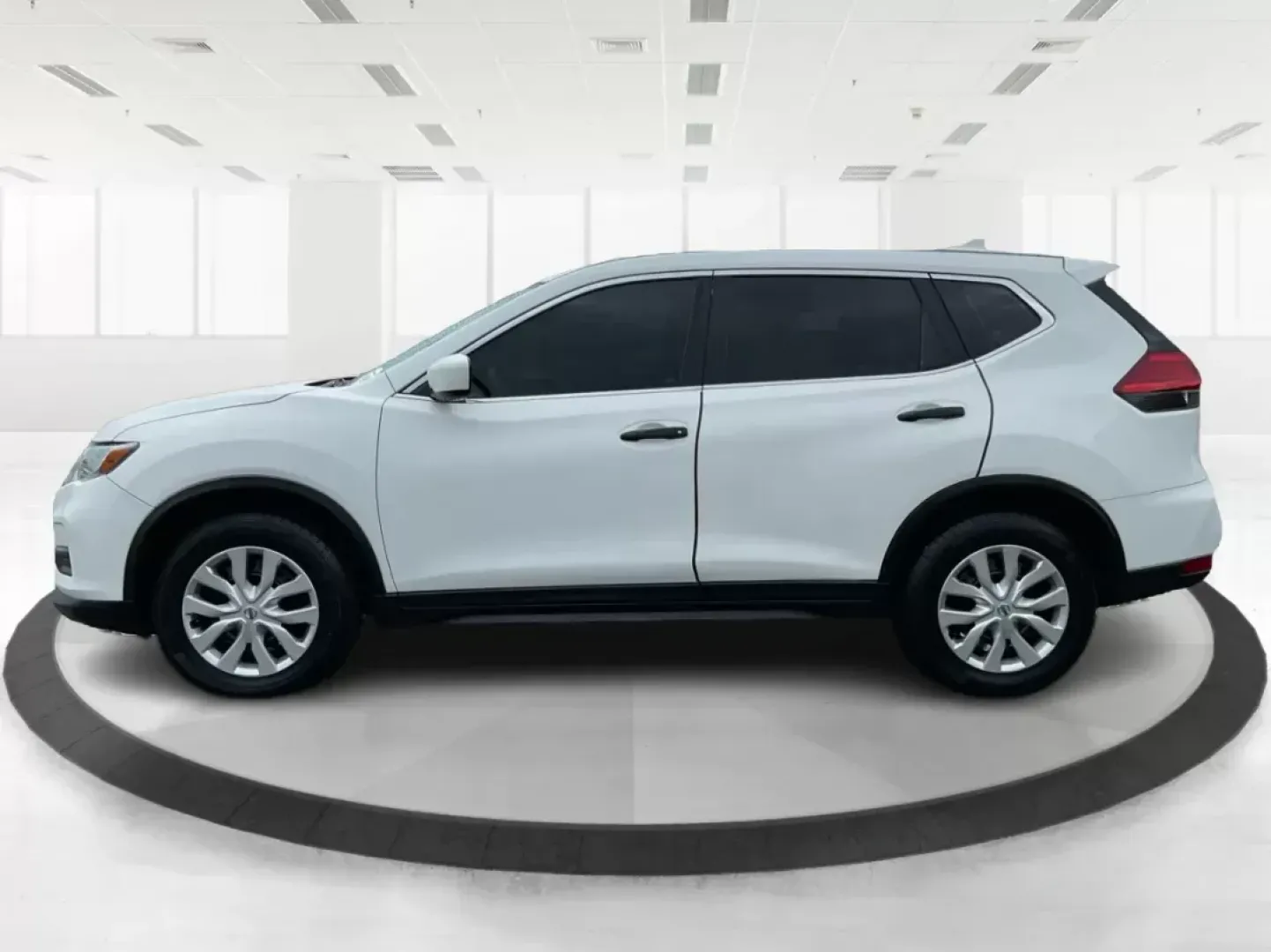 2017 Nissan Rogue S (KNMAT2MV0HP) with an 2.5L I-4 DOHC engine, located at 8750 N County Rd 25A, Piqua, OH, 45356, (937) 908-9800, 40.164391, -84.232513 - **Adventure Awaits: Explore the 2017 Nissan Rogue at Advantage Car and Credit!**<br /> <br /> Are you ready to embark on your next family road trip or weekend adventure? The 2017 Nissan Rogue is the perfect companion for those who value versatility, comfort, and reliability. Whether you're navigatin - Photo#5