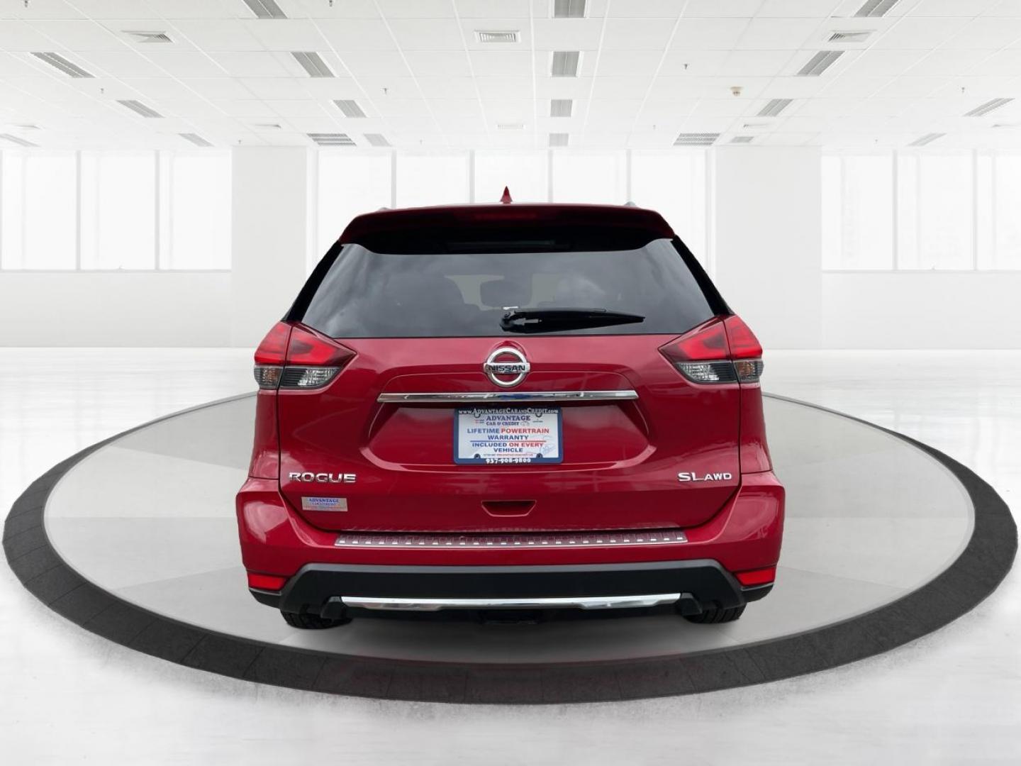 2017 Nissan Rogue SL (JN8AT2MV2HW) with an 2.5L I-4 DOHC engine, located at 4508 South Dixie Dr, Moraine, OH, 45439, (937) 908-9800, 39.689976, -84.218452 - 2017 Nissan Rogue SL - Photo#3