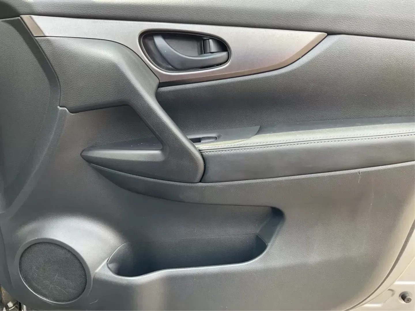 2017 Nissan Rogue Sport S (JN1BJ1CR9HW) with an 2L I-4 gasoline direct injection engine, located at 880 E. National Road, Vandalia, OH, 45377, (937) 908-9800, 39.891918, -84.183594 - 2017 Nissan Rogue Sport S - Photo#18