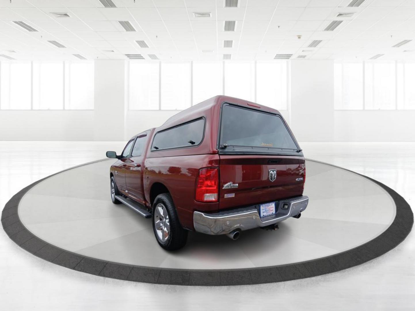 2017 Ram 1500 SLT Crew Cab SWB 4WD (3C6RR7LT1HG) with an 5.7L V8 OHV 16V engine, 8-Speed Automatic transmission, located at 880 E. National Road, Vandalia, OH, 45377, (937) 908-9800, 39.891918, -84.183594 - 2017 Ram 1500 SLT Crew Cab SWB 4WD - Photo#4