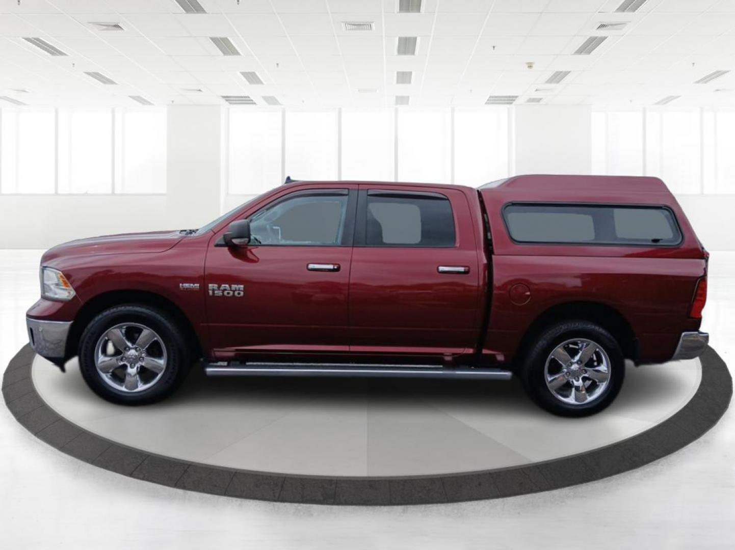 2017 Ram 1500 SLT Crew Cab SWB 4WD (3C6RR7LT1HG) with an 5.7L V8 OHV 16V engine, 8-Speed Automatic transmission, located at 880 E. National Road, Vandalia, OH, 45377, (937) 908-9800, 39.891918, -84.183594 - 2017 Ram 1500 SLT Crew Cab SWB 4WD - Photo#5