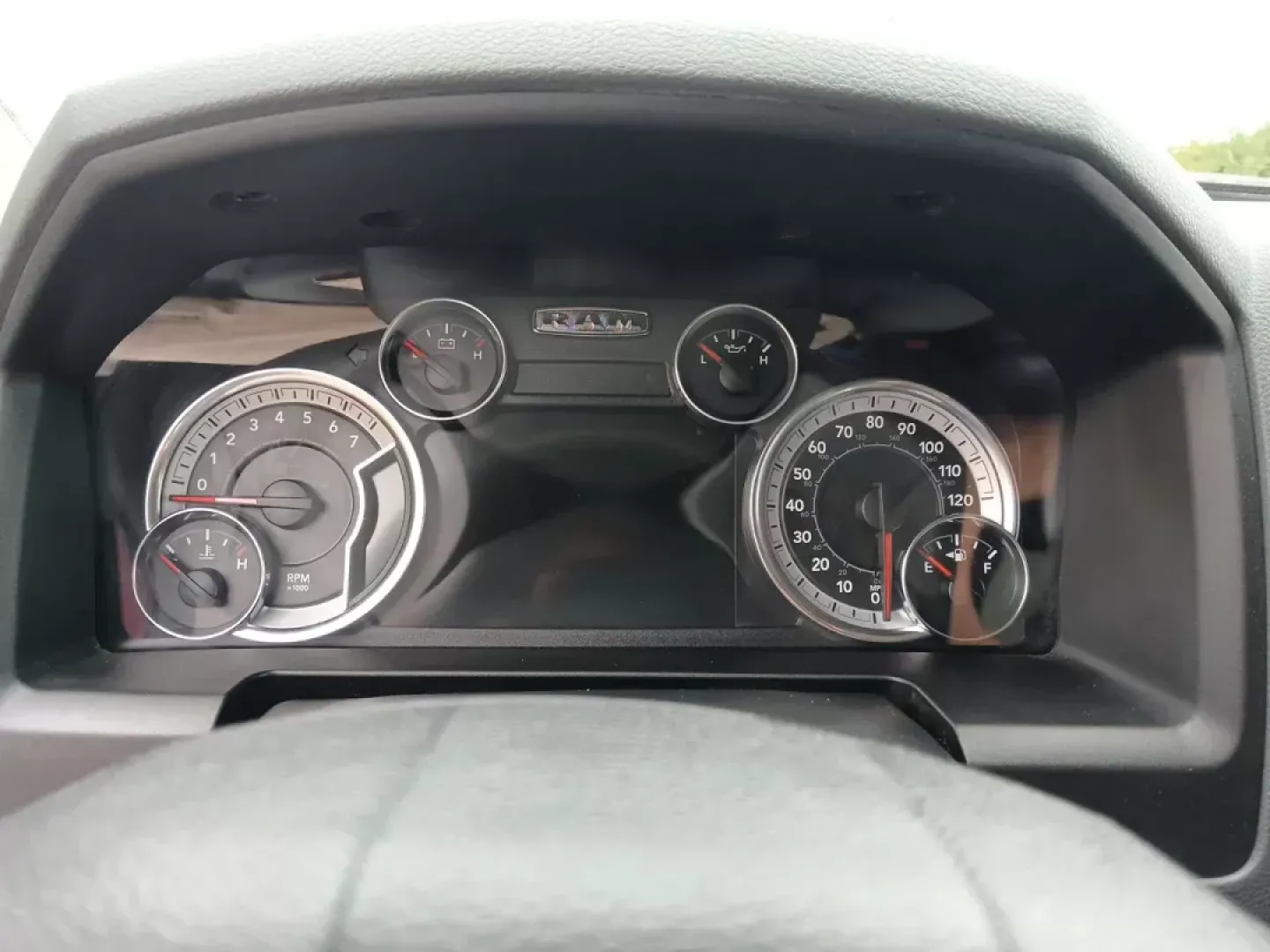 2017 Ram 1500 SLT Crew Cab SWB 4WD (3C6RR7LT1HG) with an 5.7L V8 OHV 16V engine, 8-Speed Automatic transmission, located at 880 E. National Road, Vandalia, OH, 45377, (937) 908-9800, 39.891918, -84.183594 - 2017 Ram 1500 SLT Crew Cab SWB 4WD - Photo#15