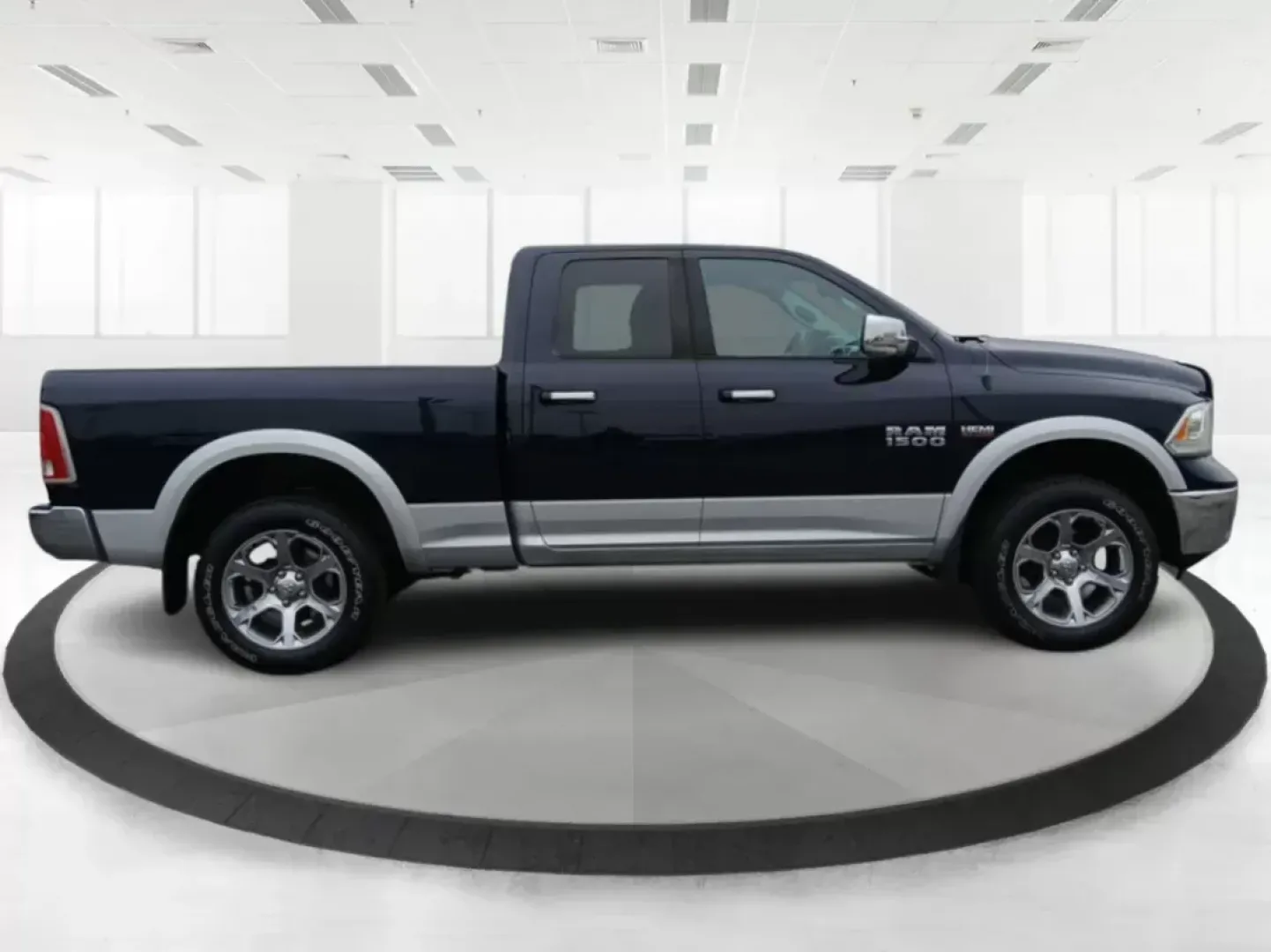 2017 Ram 1500 Laramie Quad Cab 4WD (1C6RR7JT1HS) with an 5.7L V8 OHV 16V engine, 8-Speed Automatic transmission, located at 1184 Kauffman Ave, Fairborn, OH, 45324, (937) 908-9800, 39.807072, -84.030914 - 2017 Ram 1500 Laramie Quad Cab 4WD - Photo#0