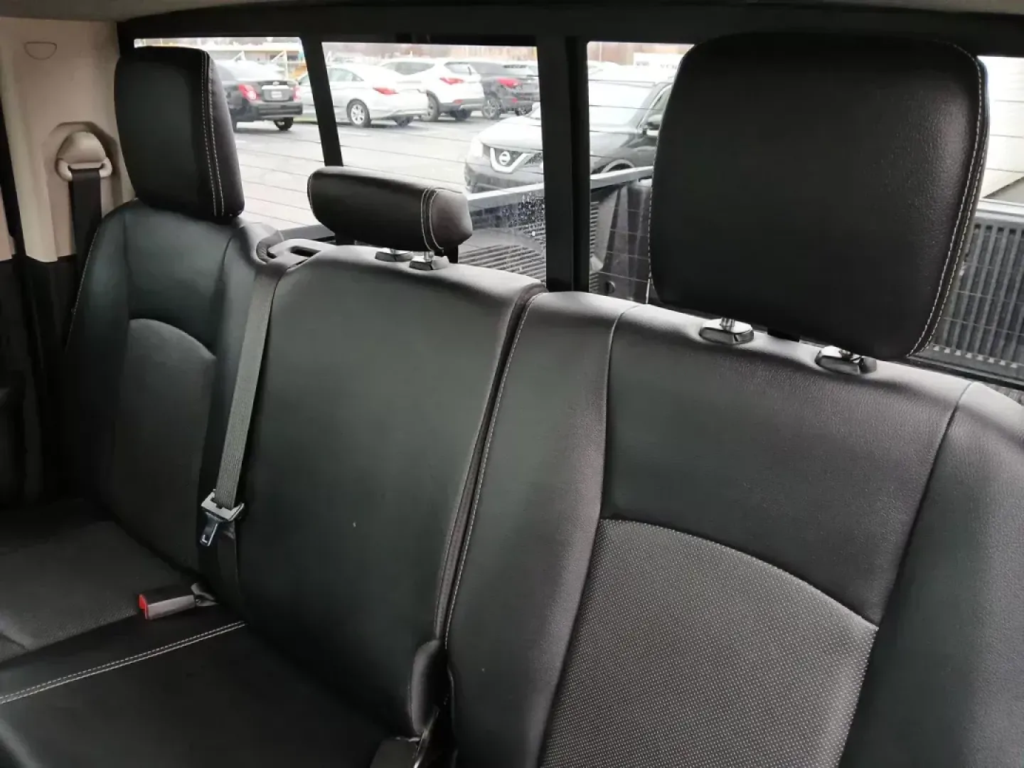 2017 Ram 1500 Laramie Quad Cab 4WD (1C6RR7JT1HS) with an 5.7L V8 OHV 16V engine, 8-Speed Automatic transmission, located at 1184 Kauffman Ave, Fairborn, OH, 45324, (937) 908-9800, 39.807072, -84.030914 - 2017 Ram 1500 Laramie Quad Cab 4WD - Photo#9