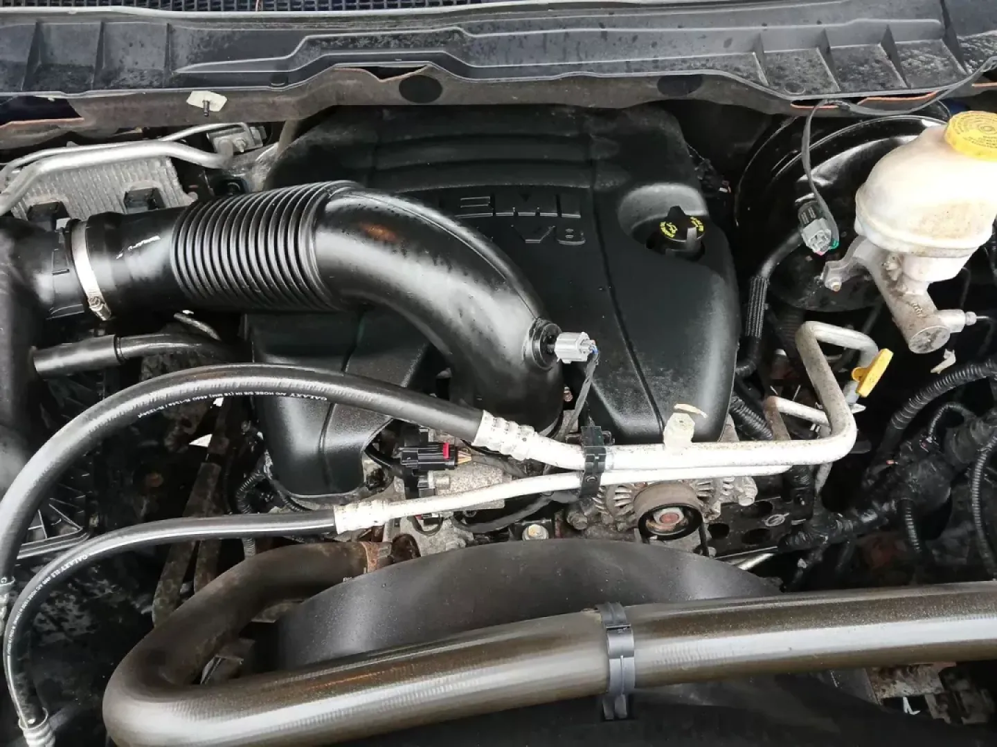 2017 Ram 1500 Laramie Quad Cab 4WD (1C6RR7JT1HS) with an 5.7L V8 OHV 16V engine, 8-Speed Automatic transmission, located at 1184 Kauffman Ave, Fairborn, OH, 45324, (937) 908-9800, 39.807072, -84.030914 - 2017 Ram 1500 Laramie Quad Cab 4WD - Photo#10