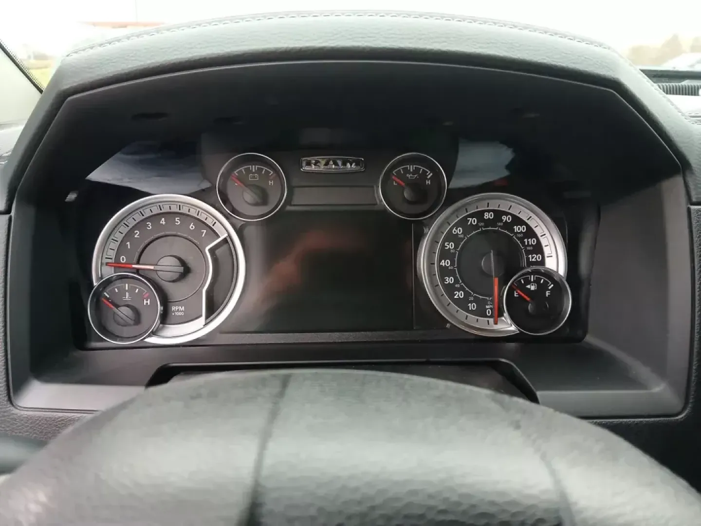2017 Ram 1500 Laramie Quad Cab 4WD (1C6RR7JT1HS) with an 5.7L V8 OHV 16V engine, 8-Speed Automatic transmission, located at 1184 Kauffman Ave, Fairborn, OH, 45324, (937) 908-9800, 39.807072, -84.030914 - 2017 Ram 1500 Laramie Quad Cab 4WD - Photo#13