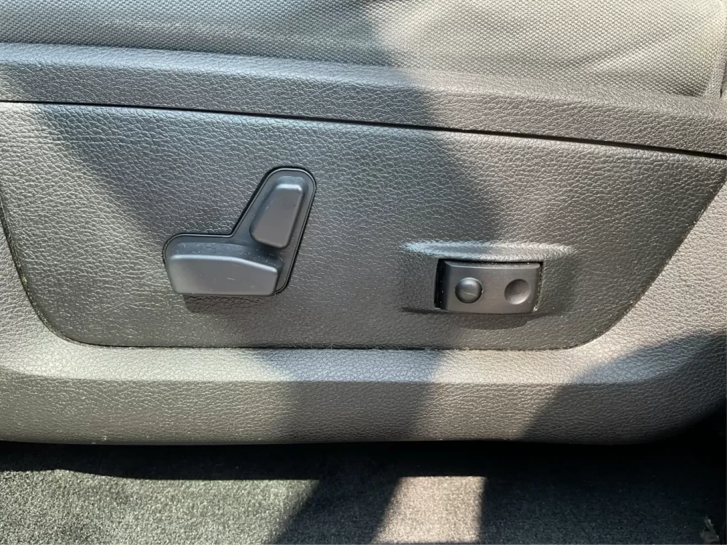 2017 Ram 1500 Big Horn Crew Cab 4x4 6'4 Box (1C6RR7TT6HS) with an Other engine, located at 8750 N County Rd 25A, Piqua, OH, 45356, (937) 908-9800, 40.164391, -84.232513 - **Experience Unmatched Capability with the 2017 Ram 1500 Big Horn Crew Cab 4x4 at Advantage Car and Credit - Piqua!**<br /> <br /> Are you on the hunt for a rugged and versatile truck that can handle everything from daily commutes to weekend adventures? Look no further than this stunning 2017 Ram 15 - Photo#17