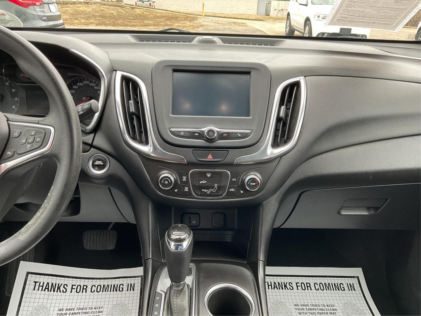 2018 Chevrolet Equinox LT AWD (2GNAXSEV5J6) with an 1.5L L4 DOHC 16V TURBO engine, 6-Speed Automatic transmission, located at 4508 South Dixie Dr, Moraine, OH, 45439, (937) 908-9800, 39.689976, -84.218452 - 2018 Chevrolet Equinox LT AWD - Photo#12
