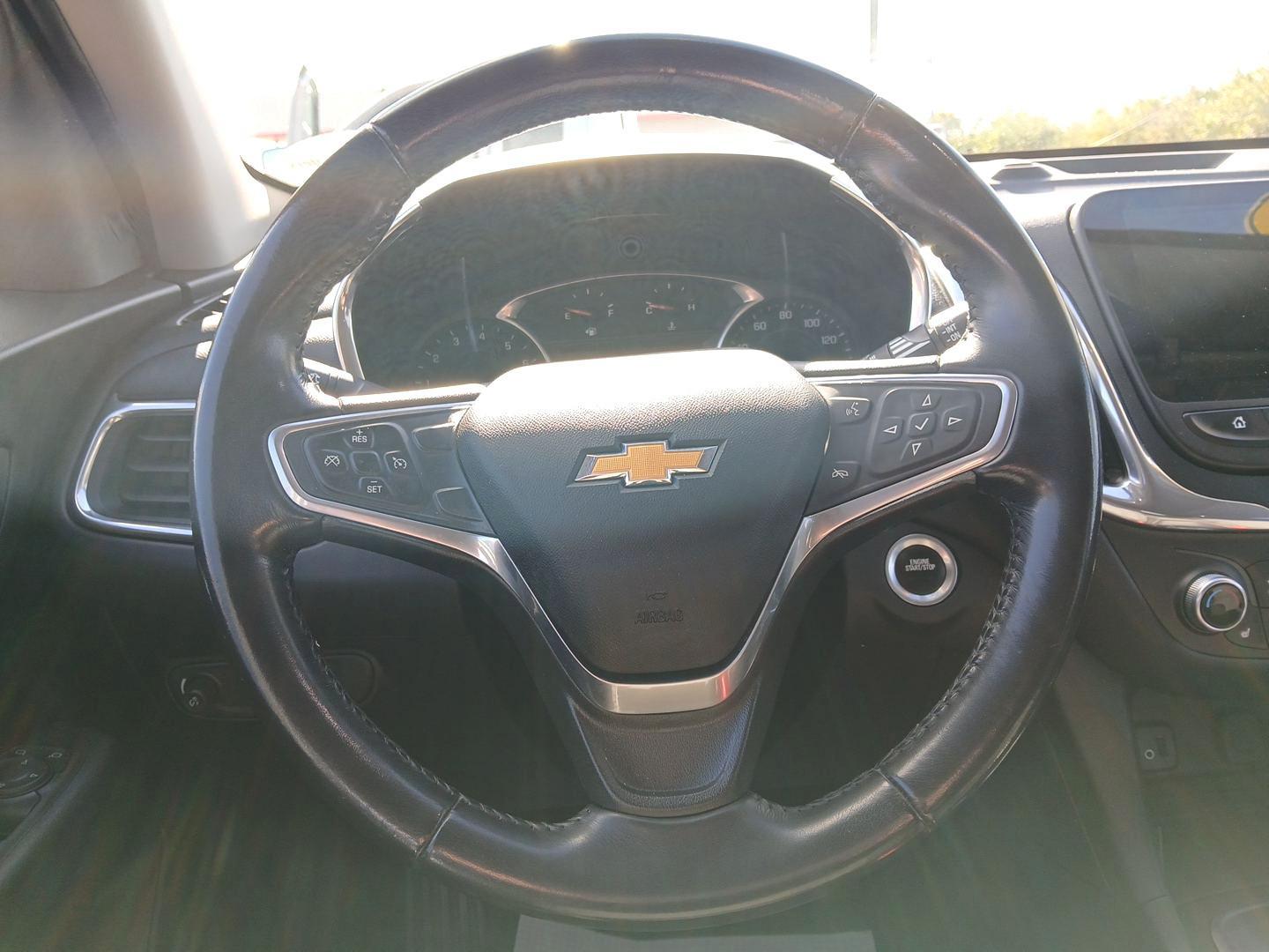 2018 Chevrolet Equinox LT 2WD (2GNAXJEV3J6) with an 1.5L L4 DIR DOHC 16V TURBO engine, 6-Speed Automatic transmission, located at 401 Woodman Dr, Riverside, OH, 45431, (937) 908-9800, 39.760899, -84.123421 - 2018 Chevrolet Equinox LT 2WD - Photo#15