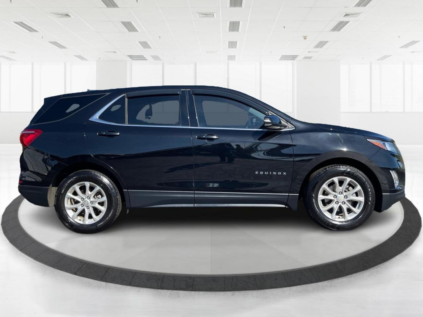 2018 Chevrolet Equinox LT 2WD (2GNAXJEV1J6) with an 1.5L L4 DIR DOHC 16V TURBO engine, 6-Speed Automatic transmission, located at 1230 East Main St, Xenia, OH, 45385, (937) 908-9800, 39.688026, -83.910172 - One Owner - Photo#1