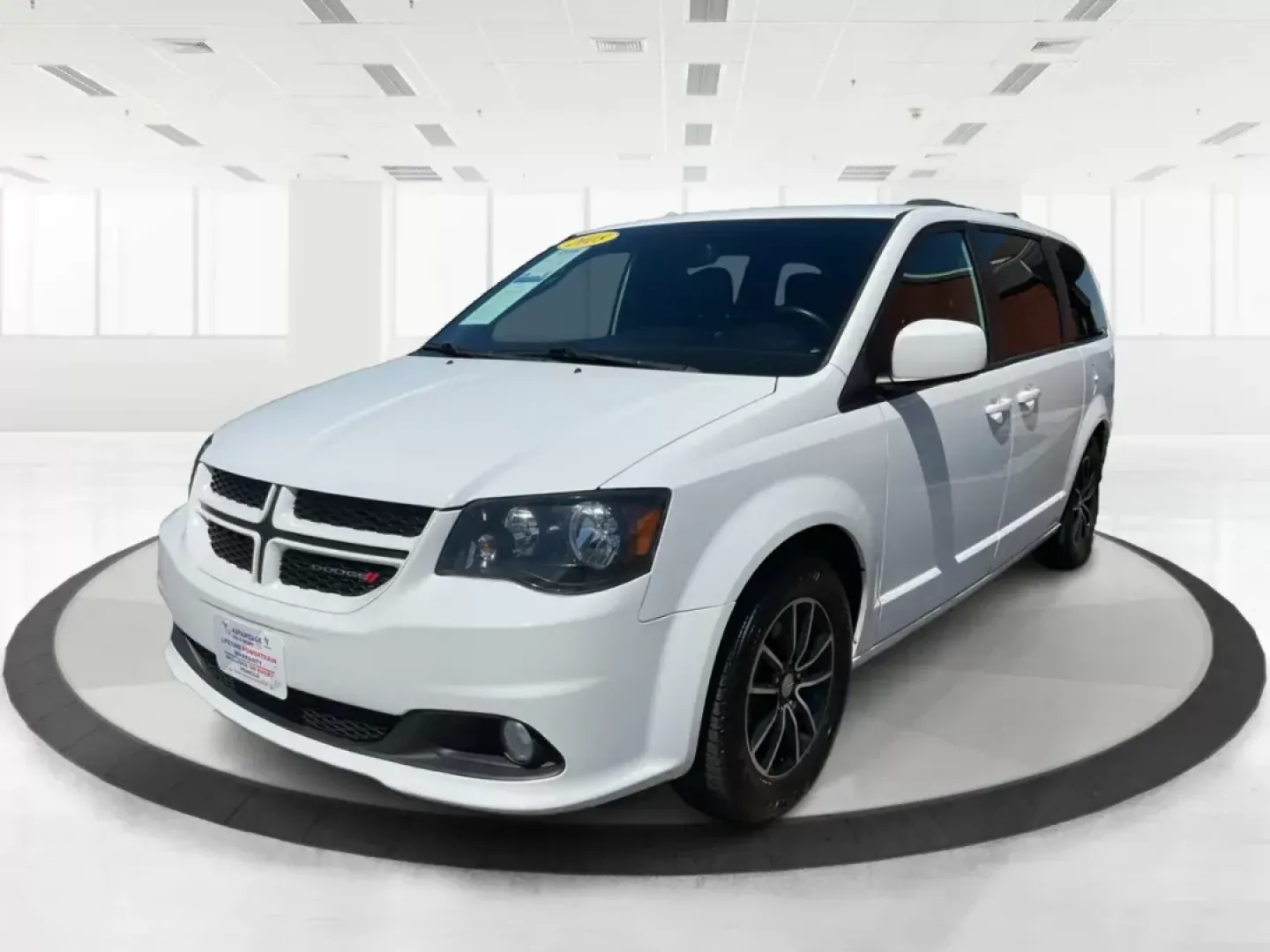 2018 Dodge Grand Caravan GT (2C4RDGEGXJR) with an Pentastar 3.6L V-6 DOHC engine, located at 8750 N County Rd 25A, Piqua, OH, 45356, (937) 908-9800, 40.164391, -84.232513 - **Discover the Ultimate Family Adventure Vehicle: 2018 Dodge Grand Caravan GT**<br /> <br /> Are you searching for a reliable and spacious vehicle that seamlessly fits your family's active lifestyle? Look no further than this 2018 Dodge Grand Caravan GT, available now at Advantage Car and Credit in - Photo#7