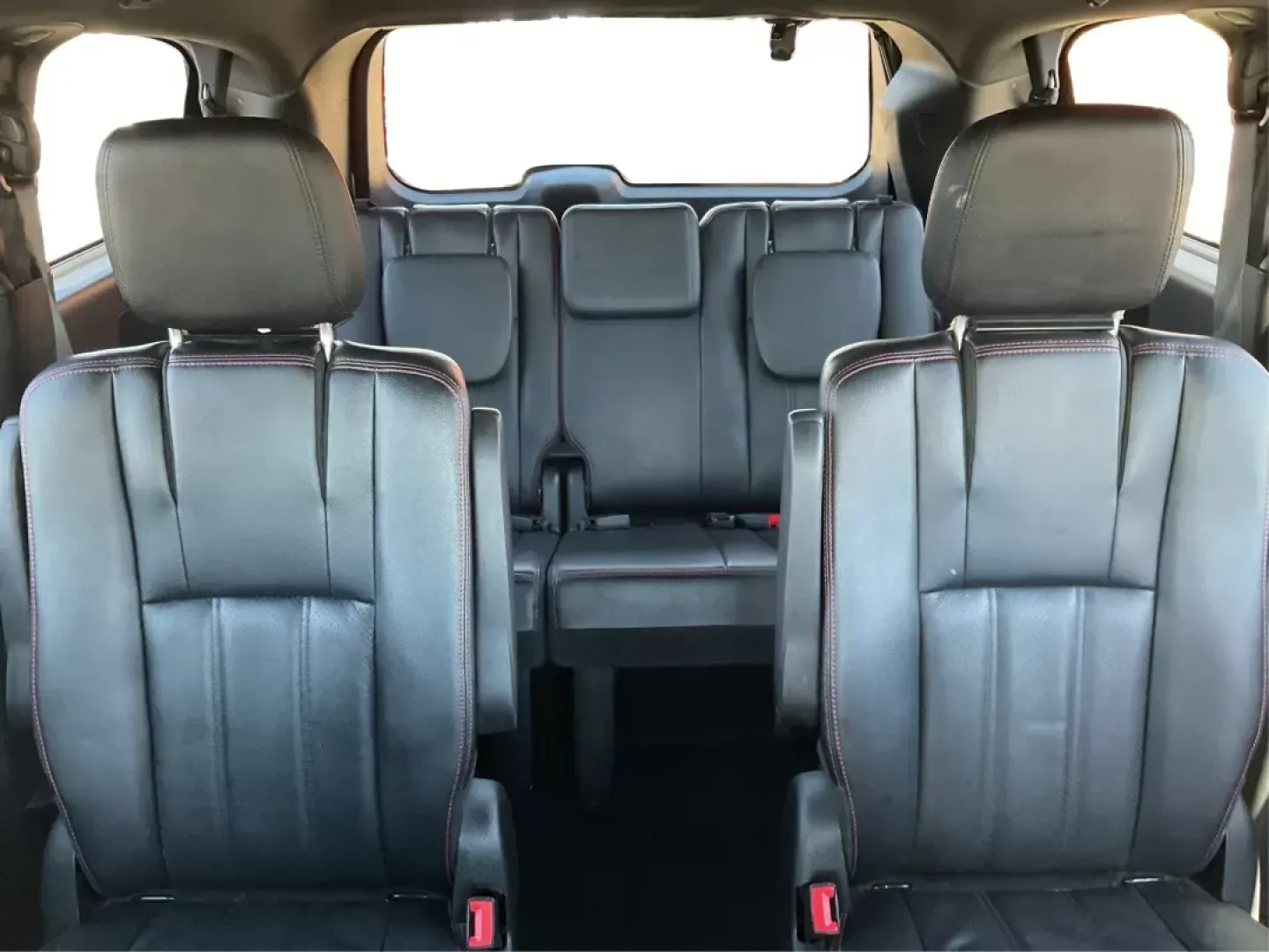 2018 Dodge Grand Caravan GT (2C4RDGEGXJR) with an Pentastar 3.6L V-6 DOHC engine, located at 8750 N County Rd 25A, Piqua, OH, 45356, (937) 908-9800, 40.164391, -84.232513 - **Discover the Ultimate Family Adventure Vehicle: 2018 Dodge Grand Caravan GT**<br /> <br /> Are you searching for a reliable and spacious vehicle that seamlessly fits your family's active lifestyle? Look no further than this 2018 Dodge Grand Caravan GT, available now at Advantage Car and Credit in - Photo#13