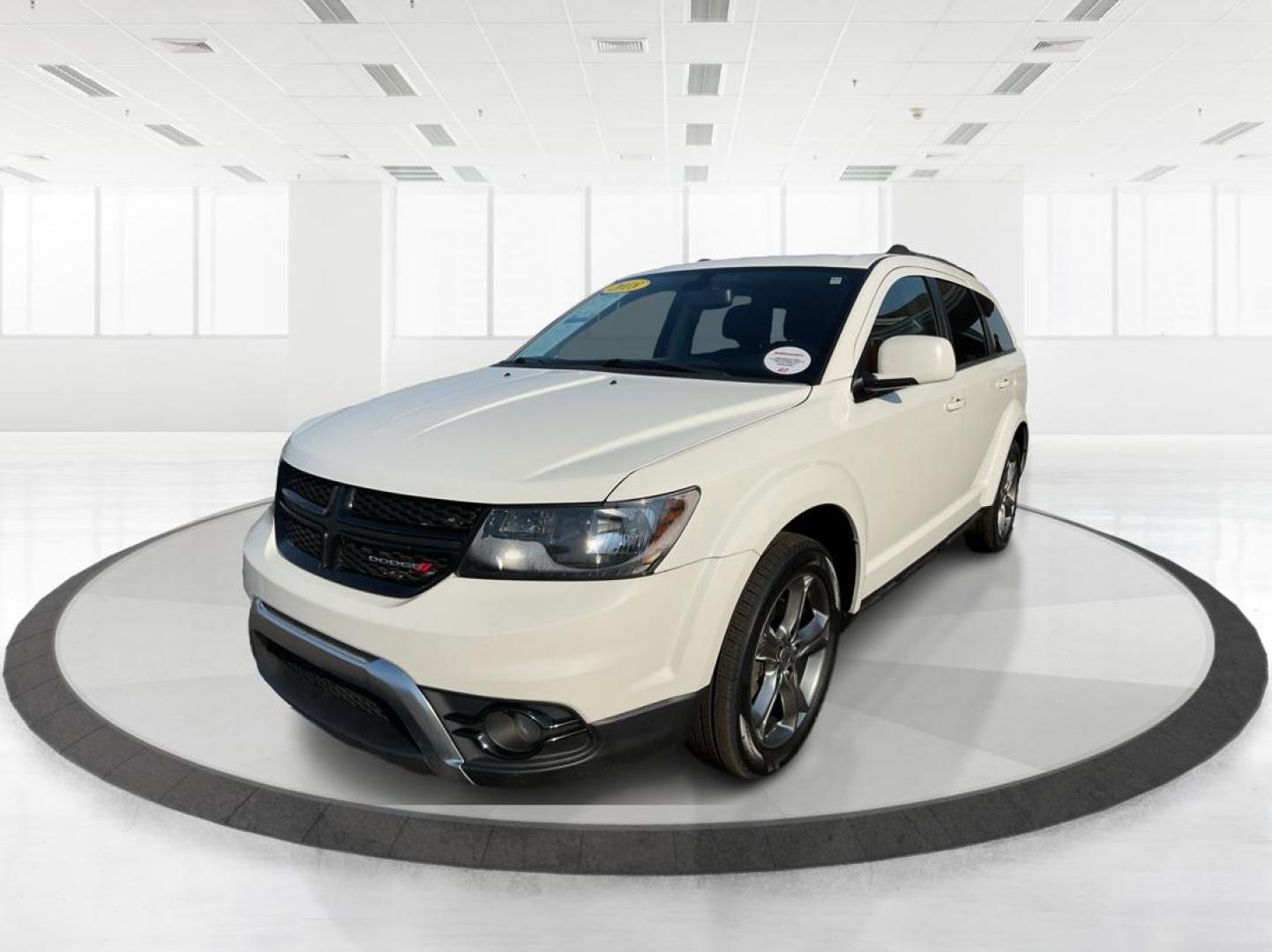 2018 Dodge Journey Crossroad (3C4PDCGG3JT) with an Pentastar 3.6L V-6 DOHC engine, located at 1951 S Dayton Lakeview Rd., New Carlisle, OH, 45344, (937) 908-9800, 39.890999, -84.050255 - Third Row - Photo#7