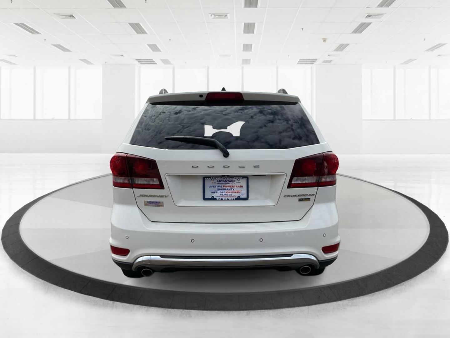 2018 Dodge Journey Crossroad (3C4PDCGG5JT) with an Pentastar 3.6L V-6 DOHC engine, located at 1099 N County Rd 25A, Troy, OH, 45373, (937) 908-9800, 40.057079, -84.212883 - Third Row - Photo#2
