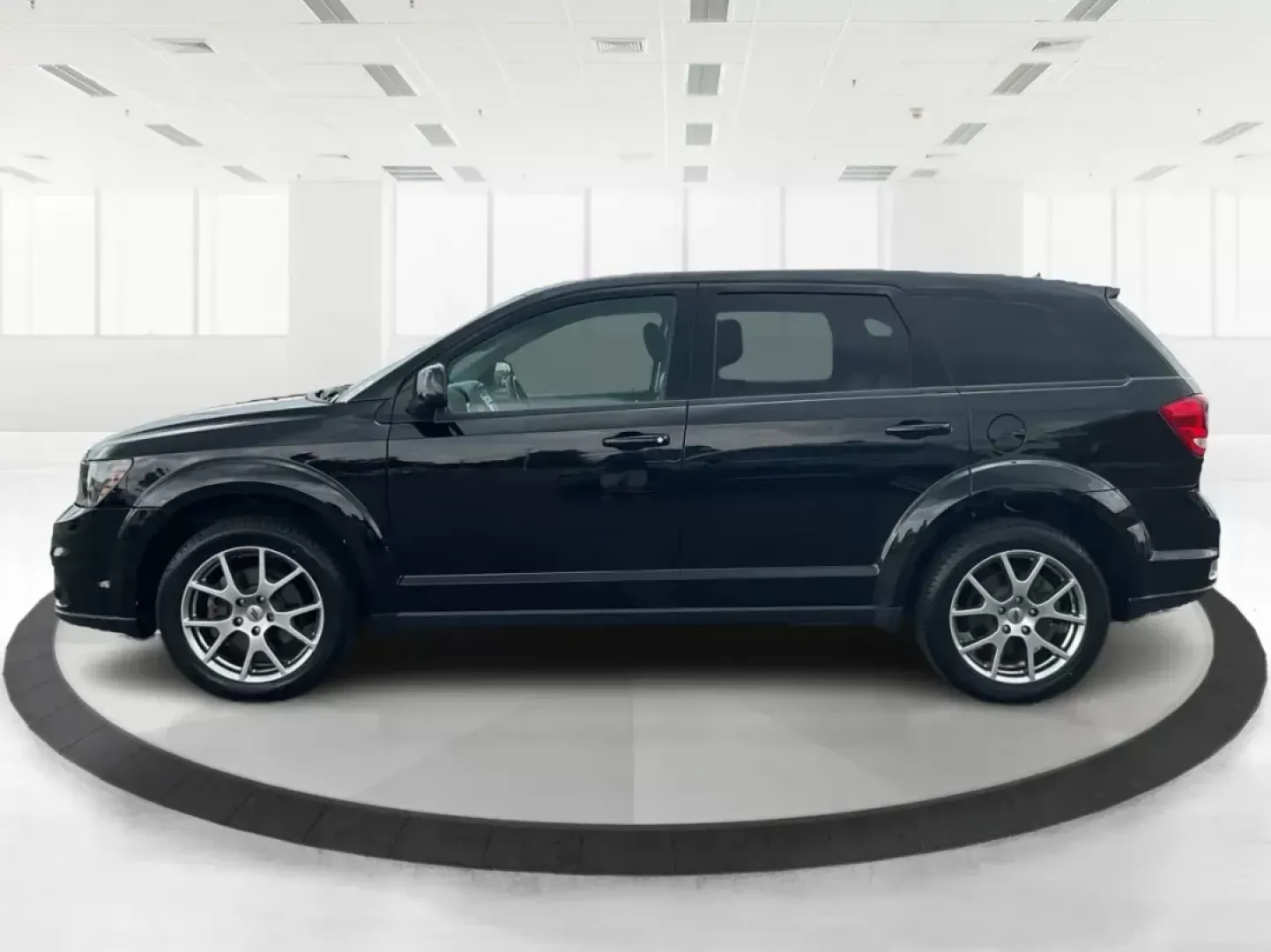 2018 Dodge Journey GT AWD (3C4PDDEG6JT) with an Pentastar 3.6L V-6 DOHC engine, located at 8750 N County Rd 25A, Piqua, OH, 45356, (937) 908-9800, 40.164391, -84.232513 - **Explore the Open Road with the 2018 Dodge Journey GT AWD: Your Adventure Awaits!**<br /> <br /> Are you ready for your next family road trip or weekend adventure? Look no further than the 2018 Dodge Journey GT AWD, a versatile SUV designed for those who crave both comfort and capability. Whether y - Photo#5