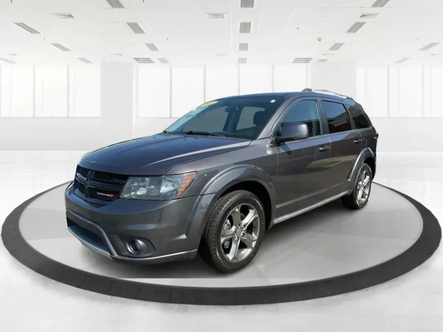 2018 Dodge Journey Crossroad AWD (3C4PDDGG8JT) with an Pentastar 3.6L V-6 DOHC engine, located at 4508 South Dixie Dr, Moraine, OH, 45439, (937) 908-9800, 39.689976, -84.218452 - **Adventure Awaits: Embrace the Journey in Your Next SUV!**<br /> <br /> Are you ready for unforgettable family road trips, weekend getaways, or simply tackling your daily commute with style? Advantage Car and Credit in Fairborn, OH, offers the perfect vehicle to elevate your lifestyle. Presenting t - Photo#6