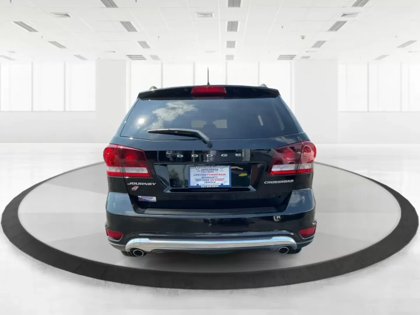 2018 Dodge Journey Crossroad AWD (3C4PDDGG7JT) with an Pentastar 3.6L V-6 DOHC engine, located at 1951 S Dayton Lakeview Rd., New Carlisle, OH, 45344, (937) 908-9800, 39.890999, -84.050255 - **Discover Adventure in the 2018 Dodge Journey Crossroad AWD at Advantage Car and Credit!**<br /> <br /> Are you ready to elevate your lifestyle with a versatile SUV that can handle your family's adventures and daily commutes? Look no further than the stunning 2018 Dodge Journey Crossroad AWD, avail - Photo#3