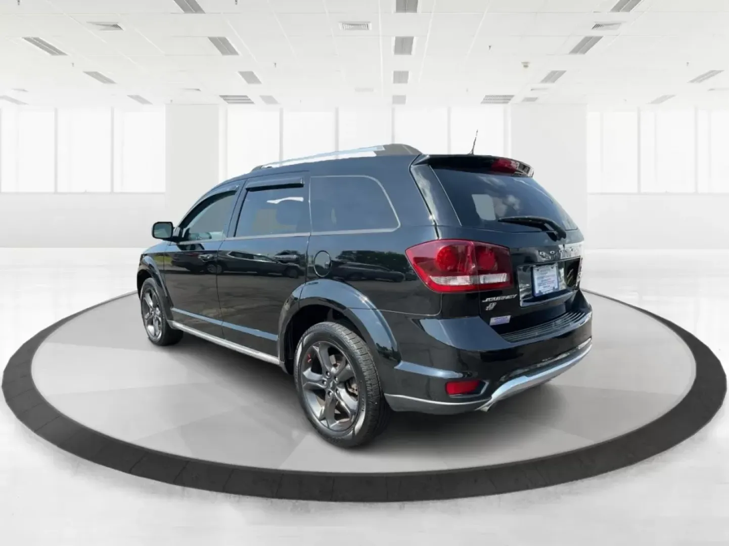 2018 Dodge Journey Crossroad AWD (3C4PDDGG7JT) with an Pentastar 3.6L V-6 DOHC engine, located at 1951 S Dayton Lakeview Rd., New Carlisle, OH, 45344, (937) 908-9800, 39.890999, -84.050255 - **Discover Adventure in the 2018 Dodge Journey Crossroad AWD at Advantage Car and Credit!**<br /> <br /> Are you ready to elevate your lifestyle with a versatile SUV that can handle your family's adventures and daily commutes? Look no further than the stunning 2018 Dodge Journey Crossroad AWD, avail - Photo#4