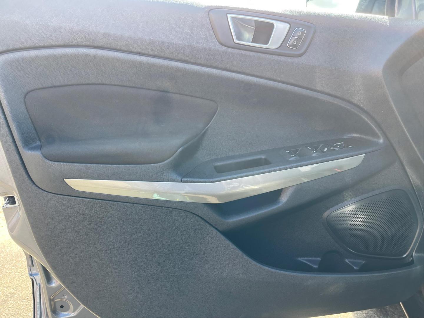 2018 Ford EcoSport SE (MAJ3P1TE9JC) with an Other engine, located at 1099 N County Rd 25A, Troy, OH, 45373, (937) 908-9800, 40.057079, -84.212883 - 2018 Ford EcoSport SE - Photo#18