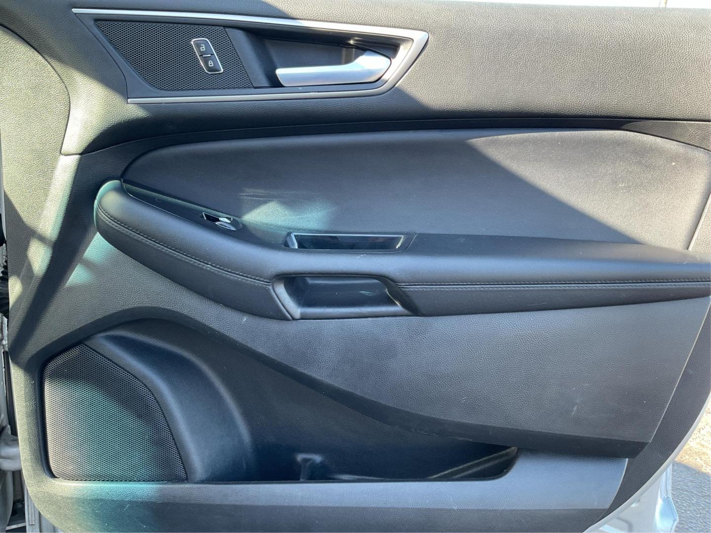 2018 Ford Edge SEL (2FMPK4J8XJB) with an Other engine, located at 401 Woodman Dr, Riverside, OH, 45431, (937) 908-9800, 39.760899, -84.123421 - One Owner - Photo#19