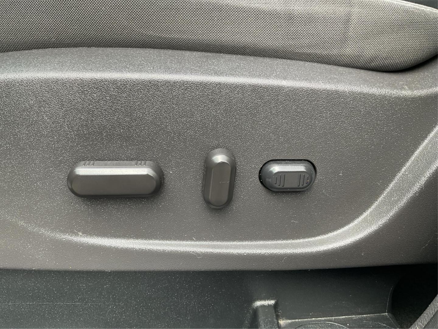 2018 Ford Escape SE (1FMCU9GD5JU) with an Other engine, located at 401 Woodman Dr, Riverside, OH, 45431, (937) 908-9800, 39.760899, -84.123421 - 2018 Ford Escape SE - Photo#17