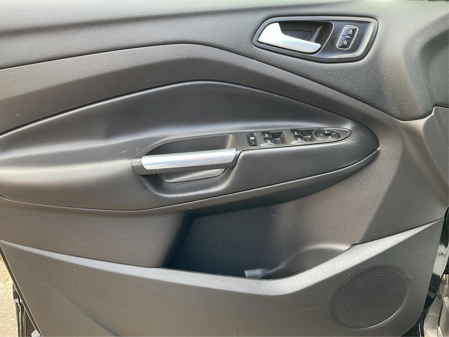 2018 Ford Escape SE (1FMCU9GD5JU) with an Other engine, located at 401 Woodman Dr, Riverside, OH, 45431, (937) 908-9800, 39.760899, -84.123421 - 2018 Ford Escape SE - Photo#18