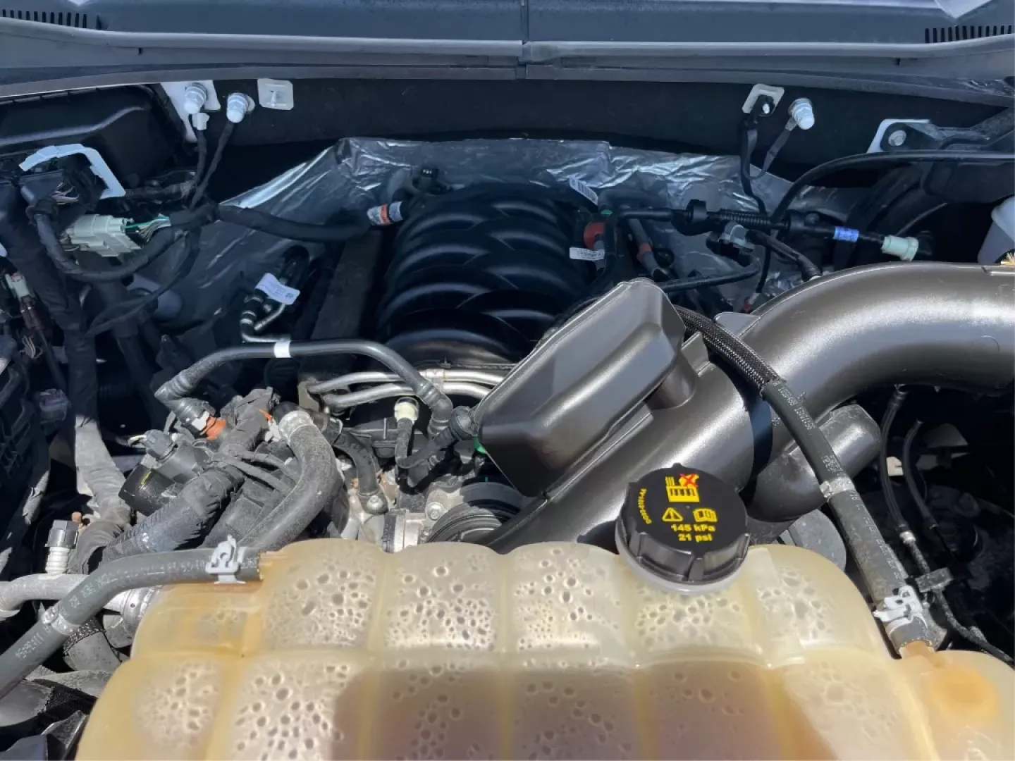 2018 Ford F-150 XLT (1FTEW1E57JF) with an Other engine, located at 880 E. National Road, Vandalia, OH, 45377, (937) 908-9800, 39.891918, -84.183594 - **Adventure Awaits with the 2018 Ford F-150 XLT: Your All-Weather Companion**<br /> <br /> Are you in search of a reliable vehicle that seamlessly balances rugged capability with everyday comfort? Look no further than the 2018 Ford F-150 XLT available at Advantage Car and Credit in Fairborn, OH. Thi - Photo#11