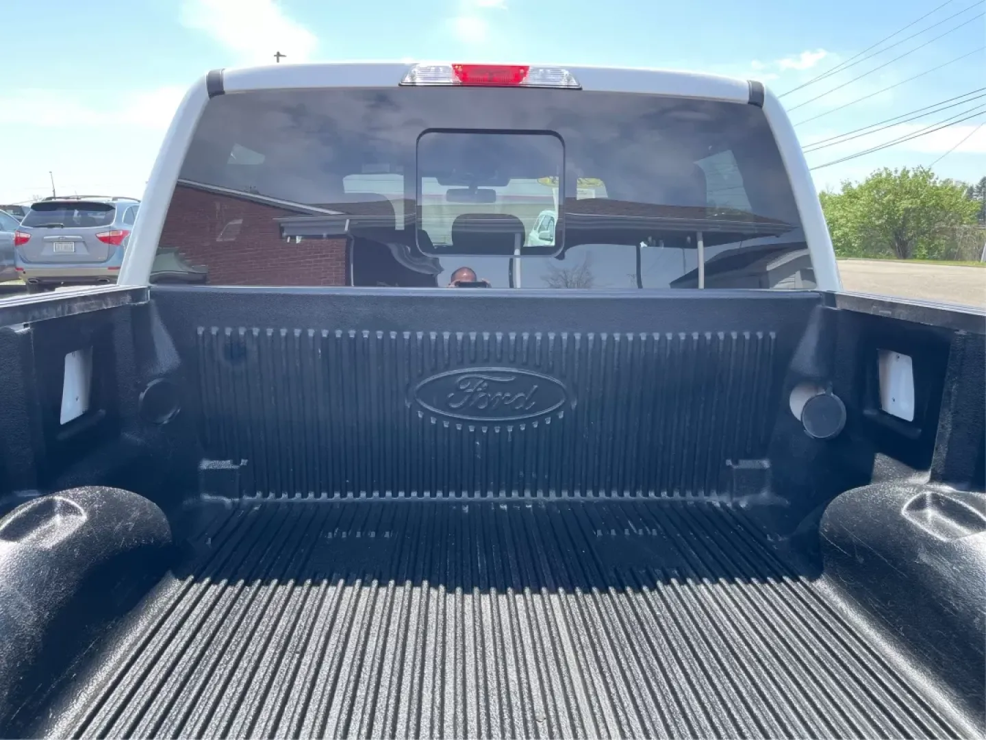 2018 Ford F-150 XLT (1FTEW1E57JF) with an Other engine, located at 880 E. National Road, Vandalia, OH, 45377, (937) 908-9800, 39.891918, -84.183594 - **Adventure Awaits with the 2018 Ford F-150 XLT: Your All-Weather Companion**<br /> <br /> Are you in search of a reliable vehicle that seamlessly balances rugged capability with everyday comfort? Look no further than the 2018 Ford F-150 XLT available at Advantage Car and Credit in Fairborn, OH. Thi - Photo#12