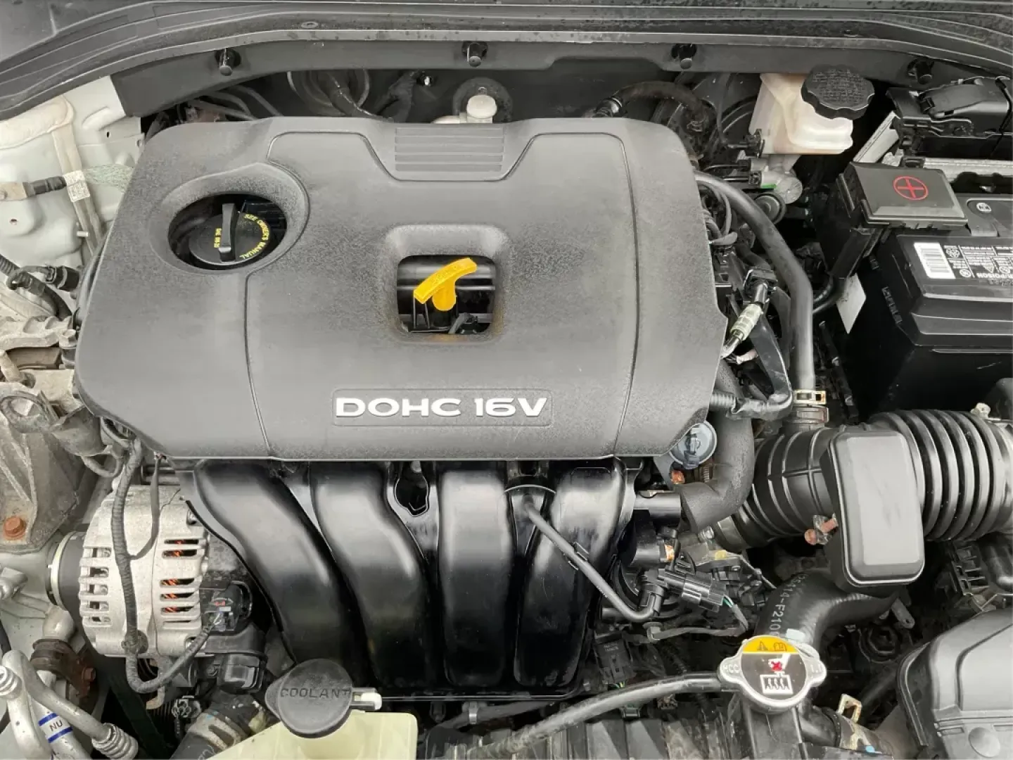 2018 Hyundai Elantra SEL (5NPD84LF9JH) with an Nu 2L I-4 DOHC engine, located at 1099 N County Rd 25A, Troy, OH, 45373, (937) 908-9800, 40.057079, -84.212883 - 2018 Hyundai Elantra SEL - Photo#10
