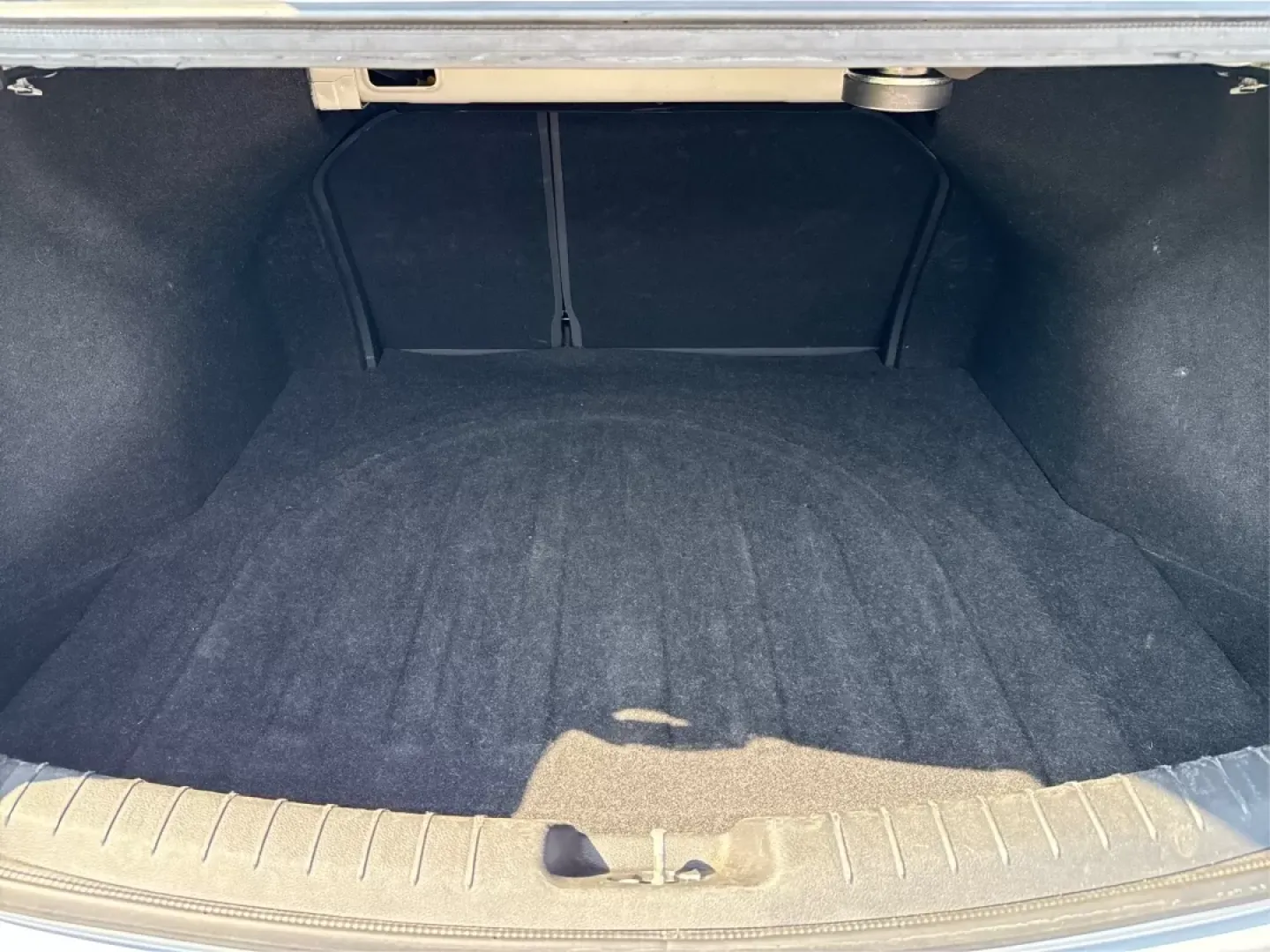2018 Hyundai Elantra Sport (KMHD04LB6JU) with an 1.6L I-4 gasoline direct injection engine, located at 1099 N County Rd 25A, Troy, OH, 45373, (937) 908-9800, 40.057079, -84.212883 - ### Elevate Your Daily Commute with the 2018 Hyundai Elantra Sport at Advantage Car and Credit!<br /> <br /> Are you ready to enhance your daily life with a reliable vehicle that balances performance, comfort, and style? Look no further than the stunning 2018 Hyundai Elantra Sport, available now at - Photo#12
