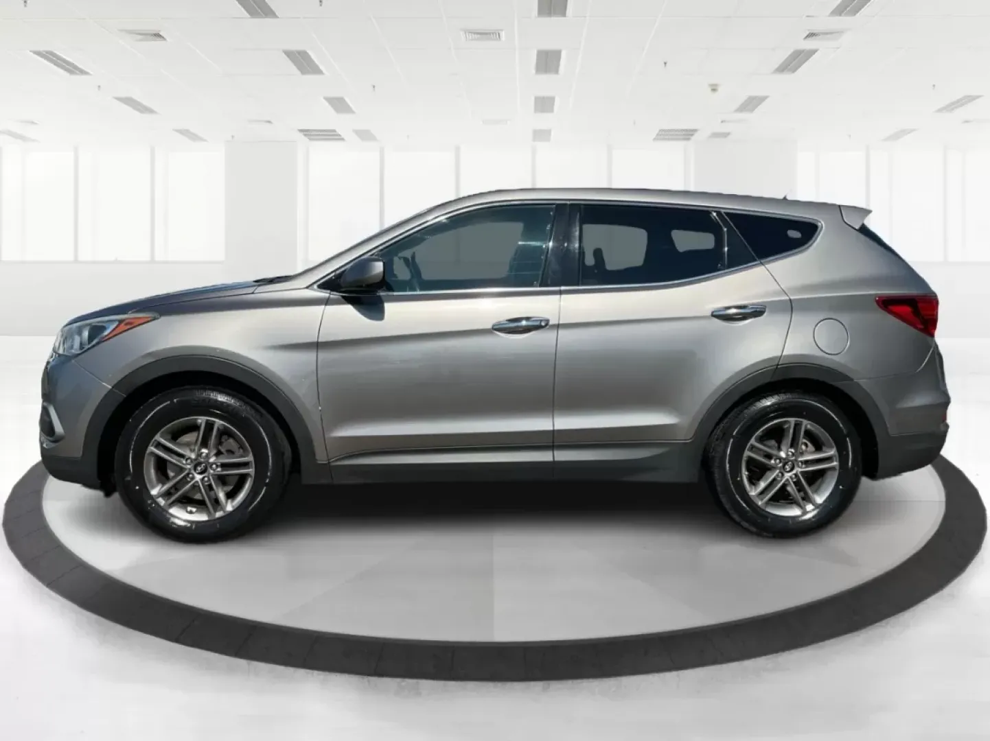 2018 Hyundai Santa Fe 2.4L (5NMZTDLB0JH) with an Theta II 2.4L I-4 gasoline direct injection engine, located at 401 Woodman Dr, Riverside, OH, 45431, (937) 908-9800, 39.760899, -84.123421 - Experience the perfect blend of comfort, style, and versatility with the **2018 Hyundai Santa Fe Sport**, now available at **Advantage Car and Credit**, your trusted **Buy Here Pay Here dealership** located at **1184 Kauffman Ave, Fairborn, OH 45324**. Whether you're a growing family looking for a r - Photo#4
