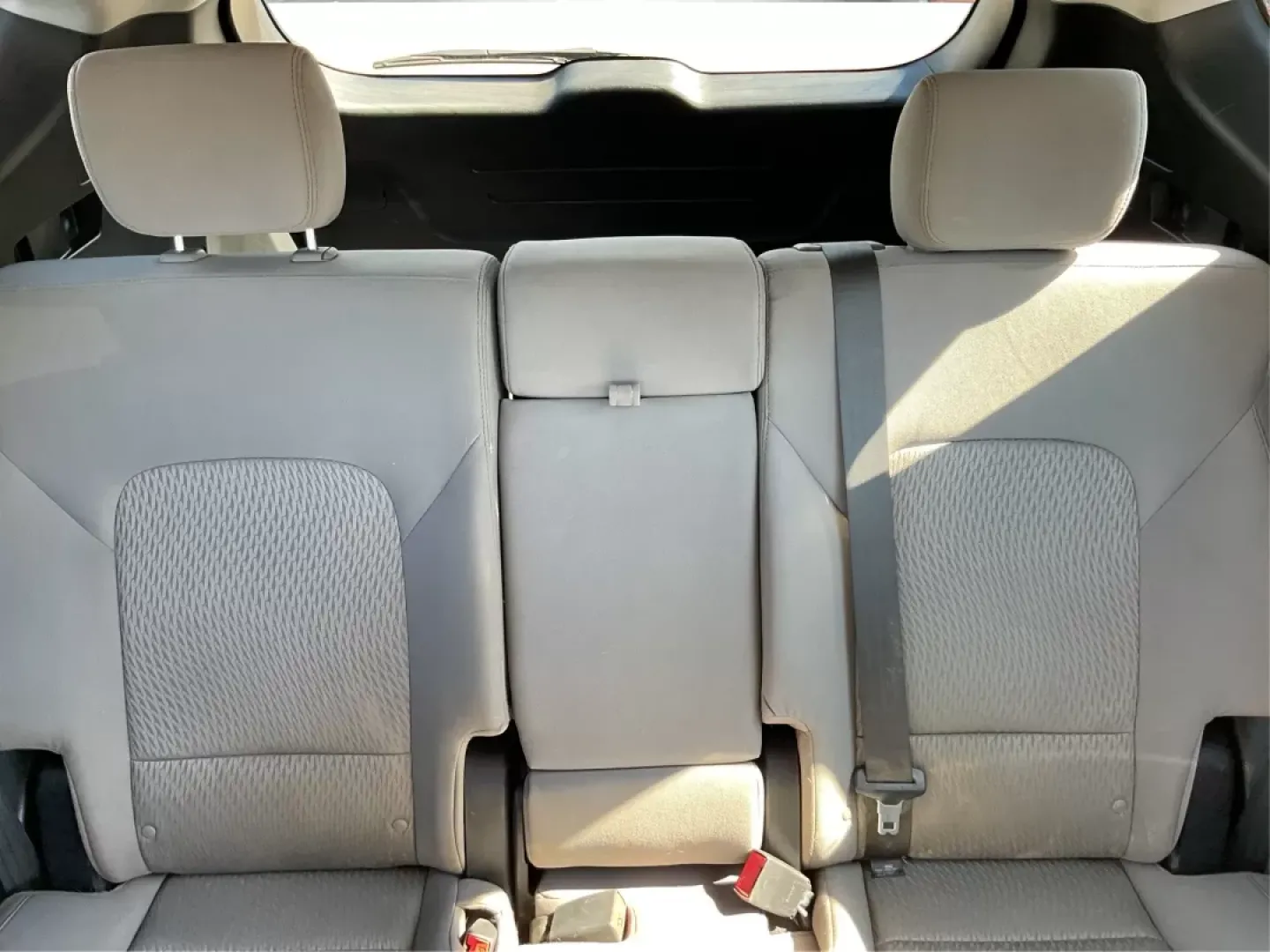 2018 Hyundai Santa Fe 2.4L (5NMZTDLB0JH) with an Theta II 2.4L I-4 gasoline direct injection engine, located at 401 Woodman Dr, Riverside, OH, 45431, (937) 908-9800, 39.760899, -84.123421 - Experience the perfect blend of comfort, style, and versatility with the **2018 Hyundai Santa Fe Sport**, now available at **Advantage Car and Credit**, your trusted **Buy Here Pay Here dealership** located at **1184 Kauffman Ave, Fairborn, OH 45324**. Whether you're a growing family looking for a r - Photo#13