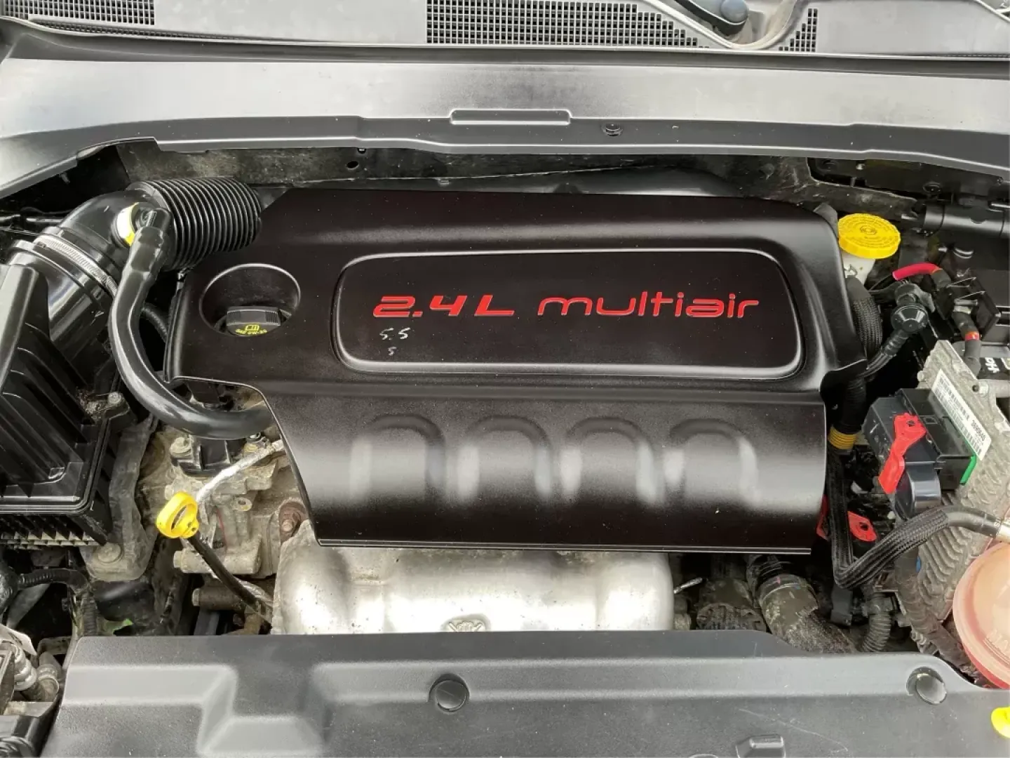 2018 Jeep Compass Latitude 4x4 (3C4NJDBB6JT) with an Other engine, located at 1230 East Main St, Xenia, OH, 45385, (937) 908-9800, 39.688026, -83.910172 - **Experience Adventure and Comfort with the 2018 Jeep Compass Latitude 4x4 at Advantage Car and Credit in Fairborn, OH!**<br /> <br /> Are you ready to embark on your next adventure? The 2018 Jeep Compass Latitude 4x4 is designed for those who crave exploration while keeping comfort at the forefront - Photo#10
