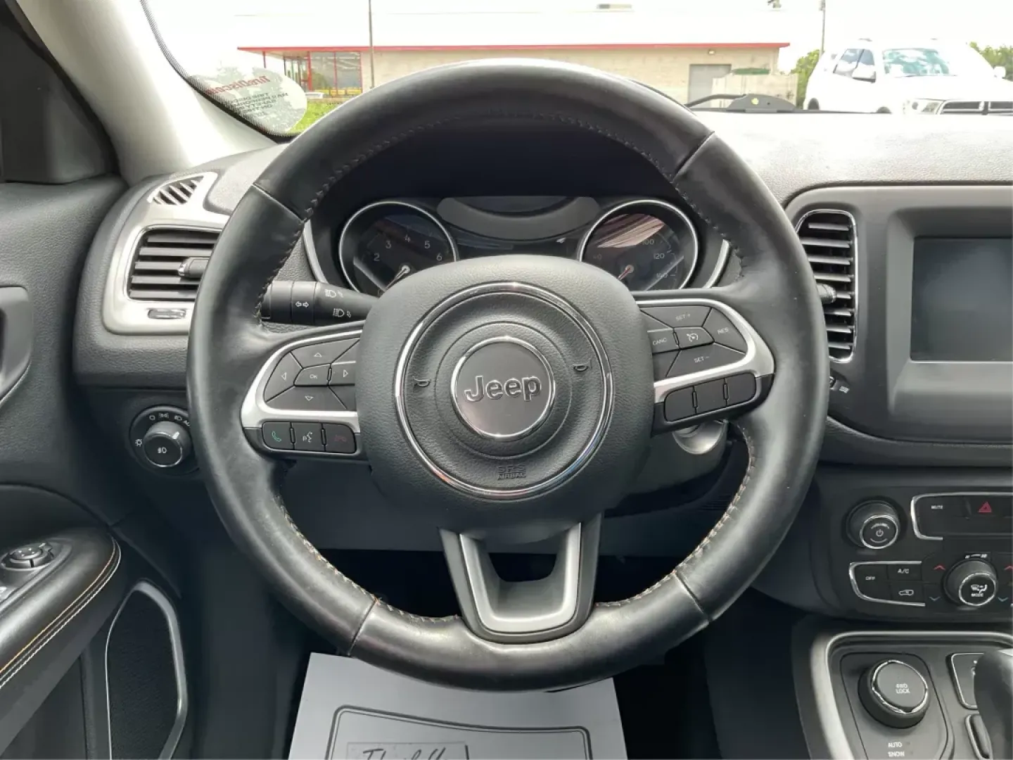 2018 Jeep Compass Latitude 4x4 (3C4NJDBB6JT) with an Other engine, located at 1230 East Main St, Xenia, OH, 45385, (937) 908-9800, 39.688026, -83.910172 - **Experience Adventure and Comfort with the 2018 Jeep Compass Latitude 4x4 at Advantage Car and Credit in Fairborn, OH!**<br /> <br /> Are you ready to embark on your next adventure? The 2018 Jeep Compass Latitude 4x4 is designed for those who crave exploration while keeping comfort at the forefront - Photo#15