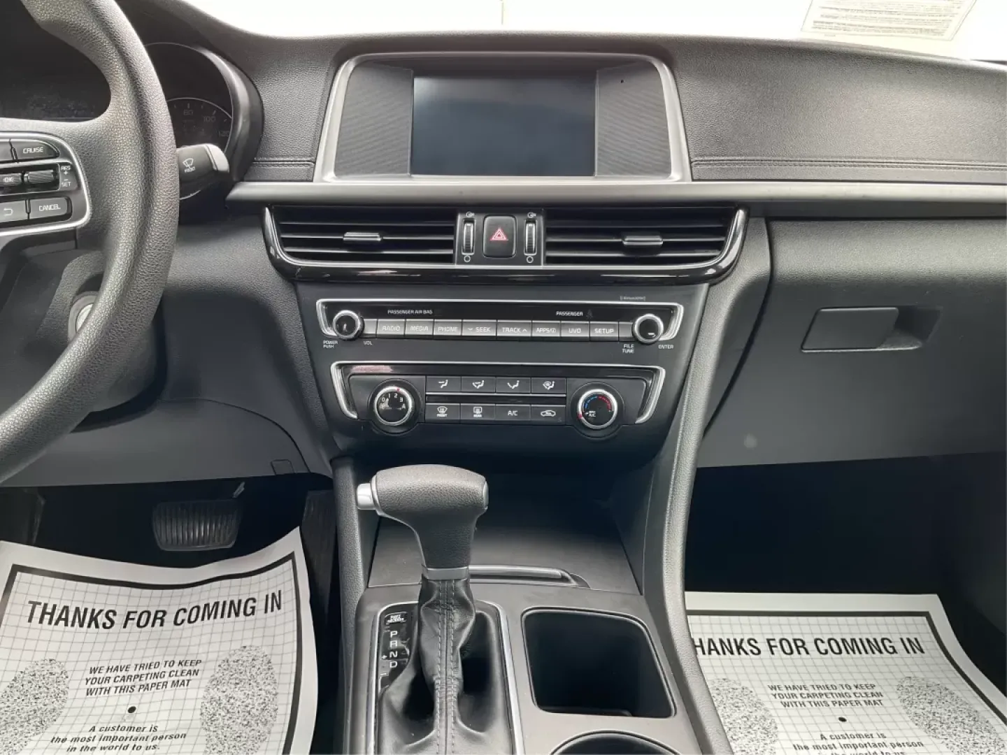 2018 Kia Optima LX (5XXGT4L35JG) with an Theta II 2.4L I-4 gasoline direct injection engine, located at 1951 S Dayton Lakeview Rd., New Carlisle, OH, 45344, (937) 908-9800, 39.890999, -84.050255 - Discover the perfect blend of style, safety, and affordability with this stunning 2018 Kia Optima LX, available now at Advantage Car and Credit in Fairborn, OH. This sedan is not just a car; it's your companion for all of life's adventures. Whether you're commuting to work, shuttling the kids to sch - Photo#13