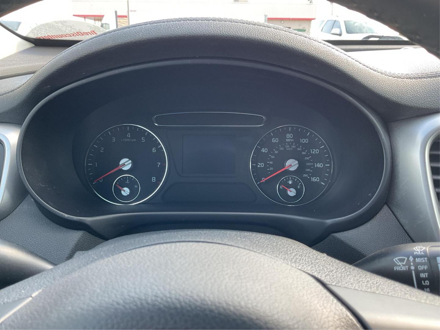 2018 Kia Sorento 2.4L LX (5XYPGDA35JG) with an 2.4L I-4 gasoline direct injection engine, located at 8750 N County Rd 25A, Piqua, OH, 45356, (937) 908-9800, 40.164391, -84.232513 - 2018 Kia Sorento 2.4L LX - Photo#14