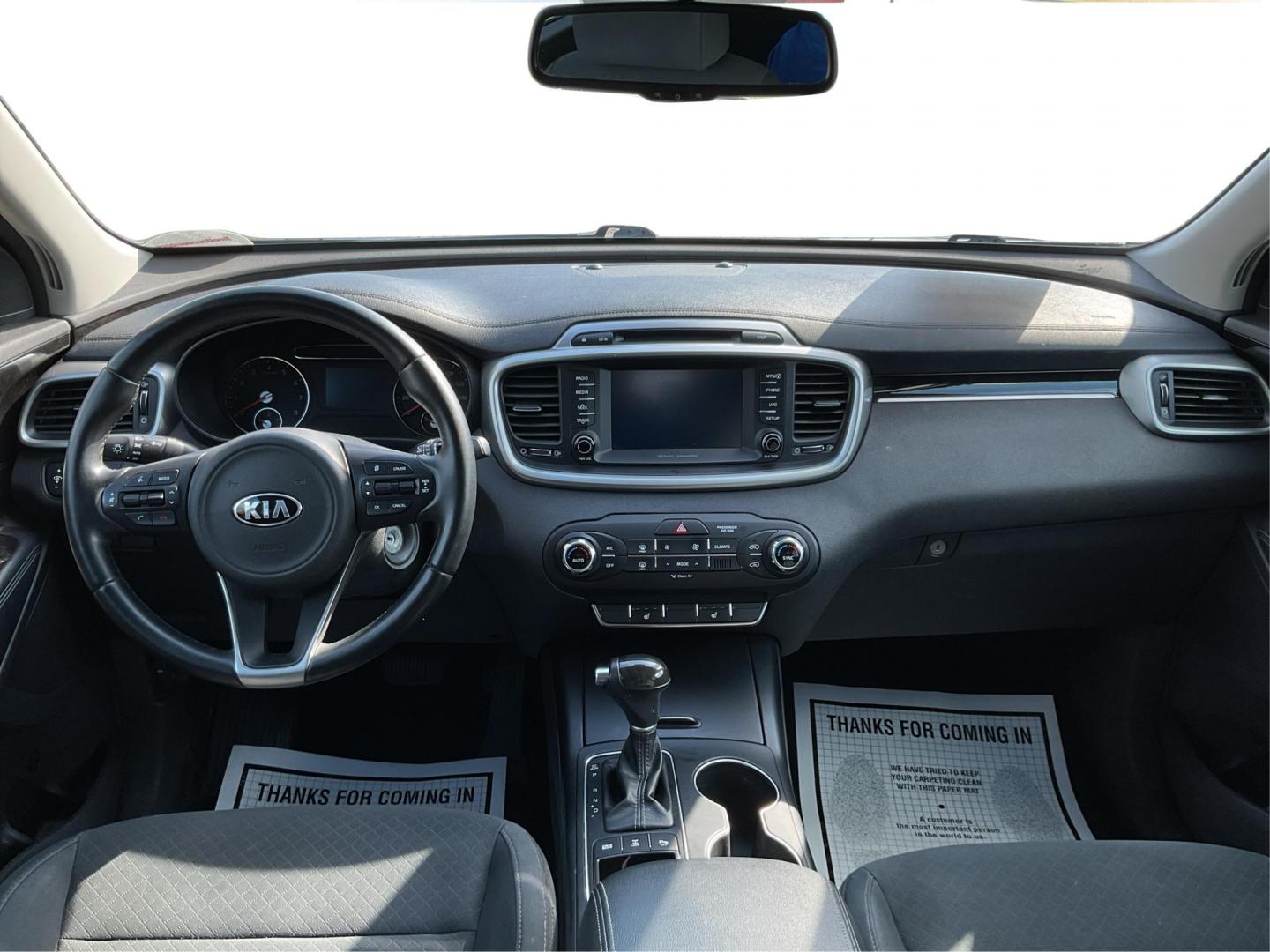 2018 Kia Sorento 2.4L LX (5XYPGDA35JG) with an 2.4L I-4 gasoline direct injection engine, located at 8750 N County Rd 25A, Piqua, OH, 45356, (937) 908-9800, 40.164391, -84.232513 - 2018 Kia Sorento 2.4L LX - Photo#19